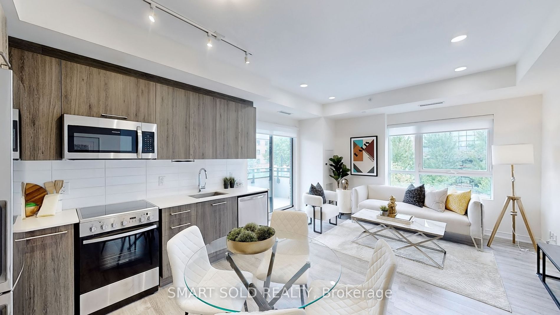 1 Neighbourhood Lane, Toronto, Ontario, Stonegate-Queensway