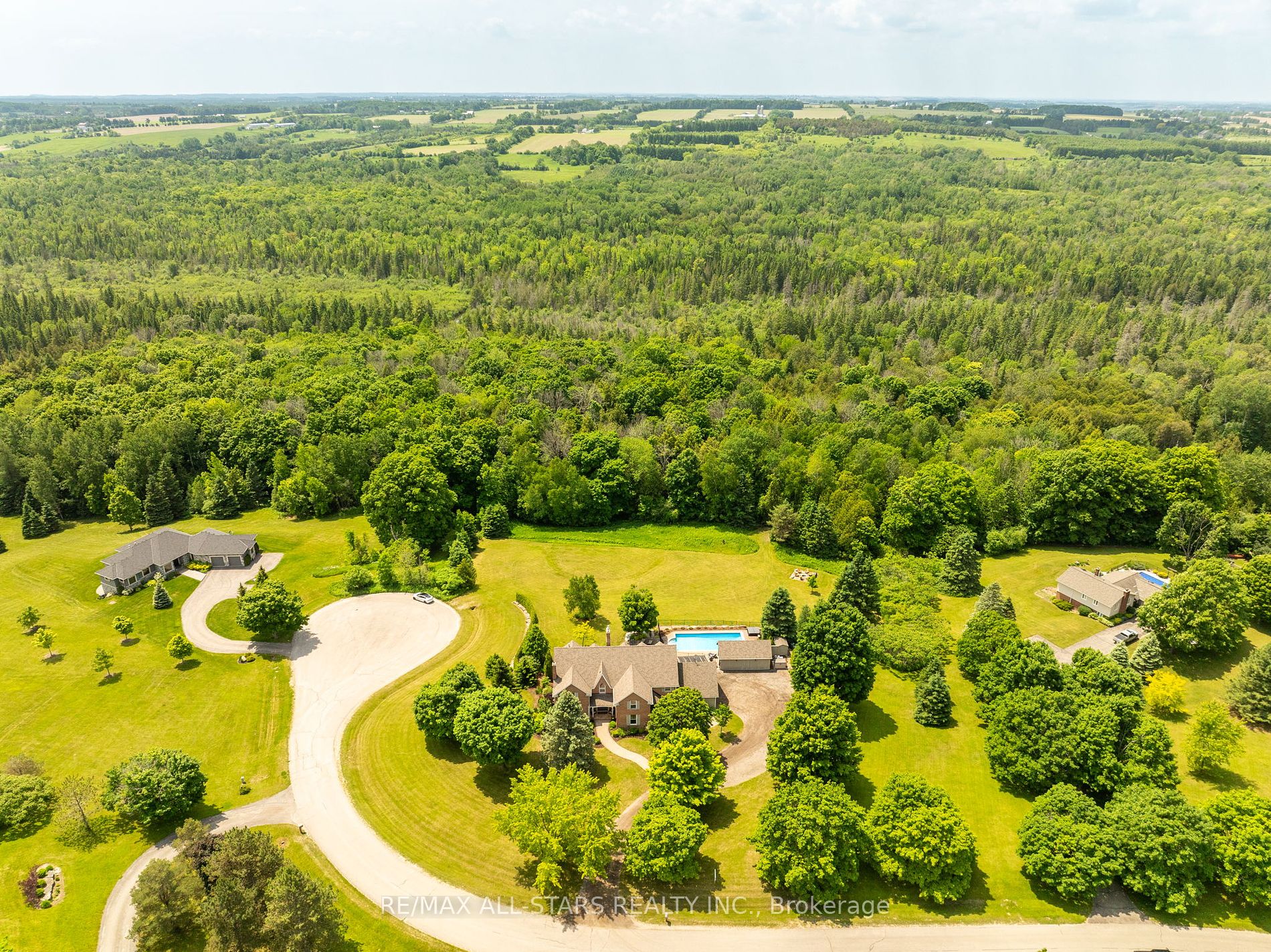 2 Deerfoot Dr, Uxbridge, Ontario, Rural Uxbridge