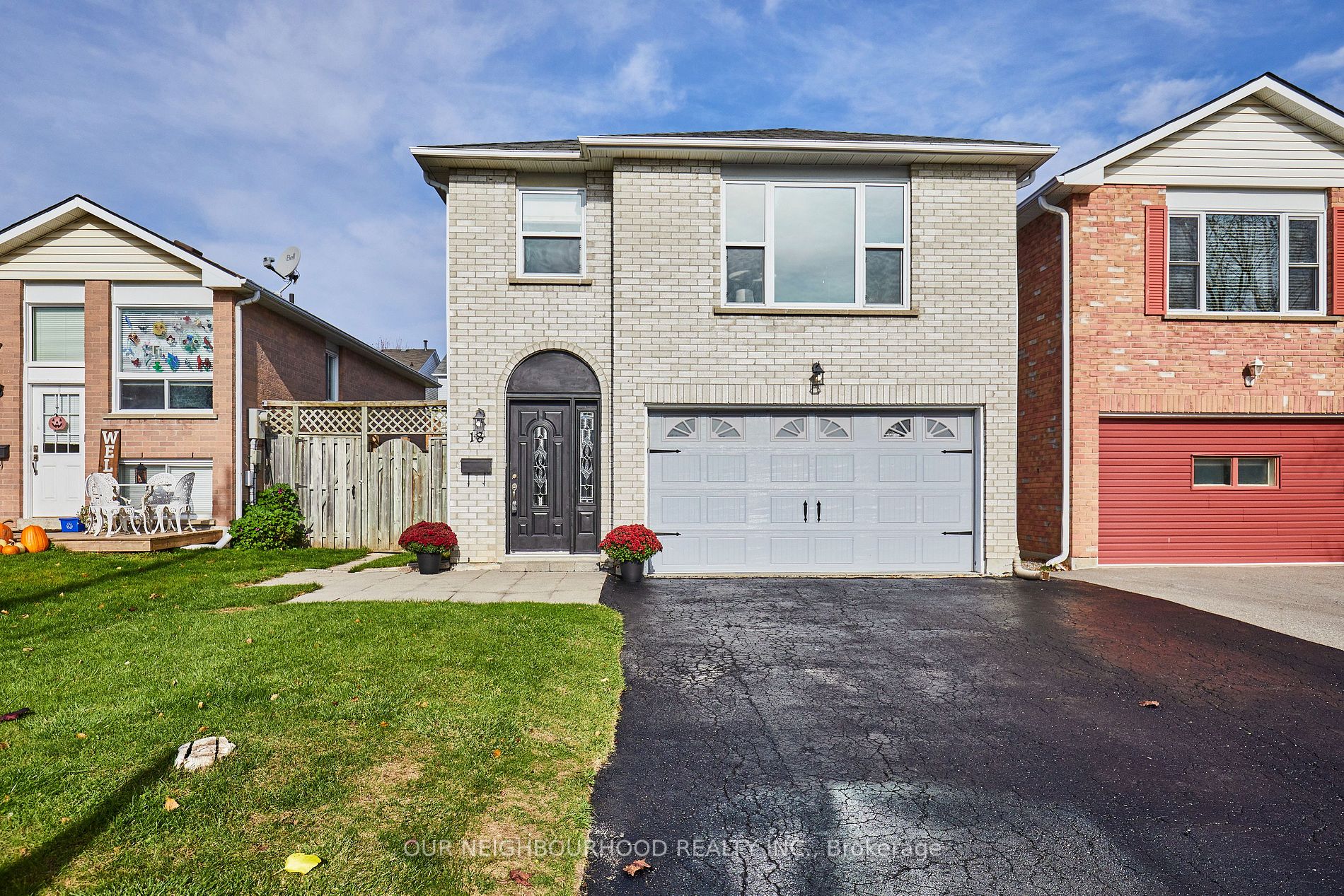 18 Herriman St, Clarington, Ontario, Bowmanville