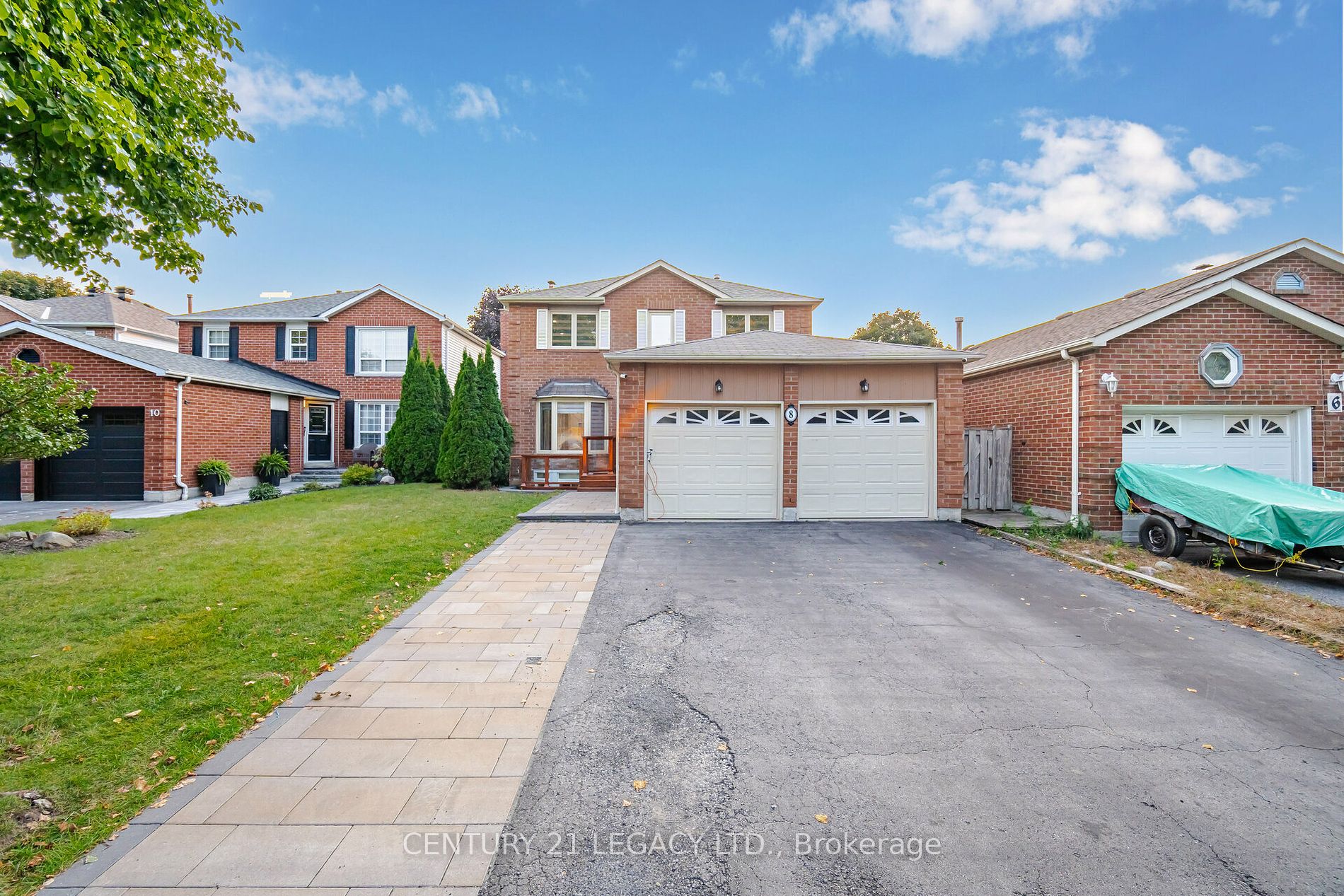 8 Kirkham Dr, Ajax, Ontario, Central West