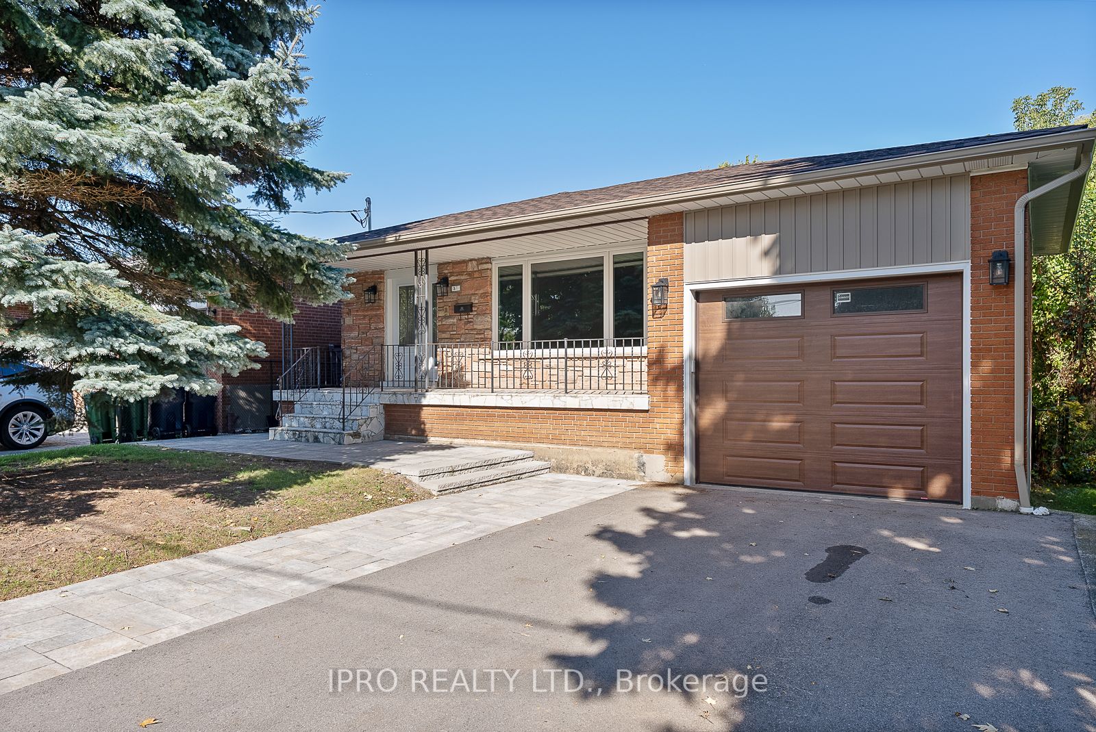 32 Gatesview Ave, Toronto, Ontario, Scarborough Village