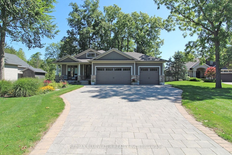 10138 MERRYWOOD Dr, Lambton Shores, Ontario, Grand Bend