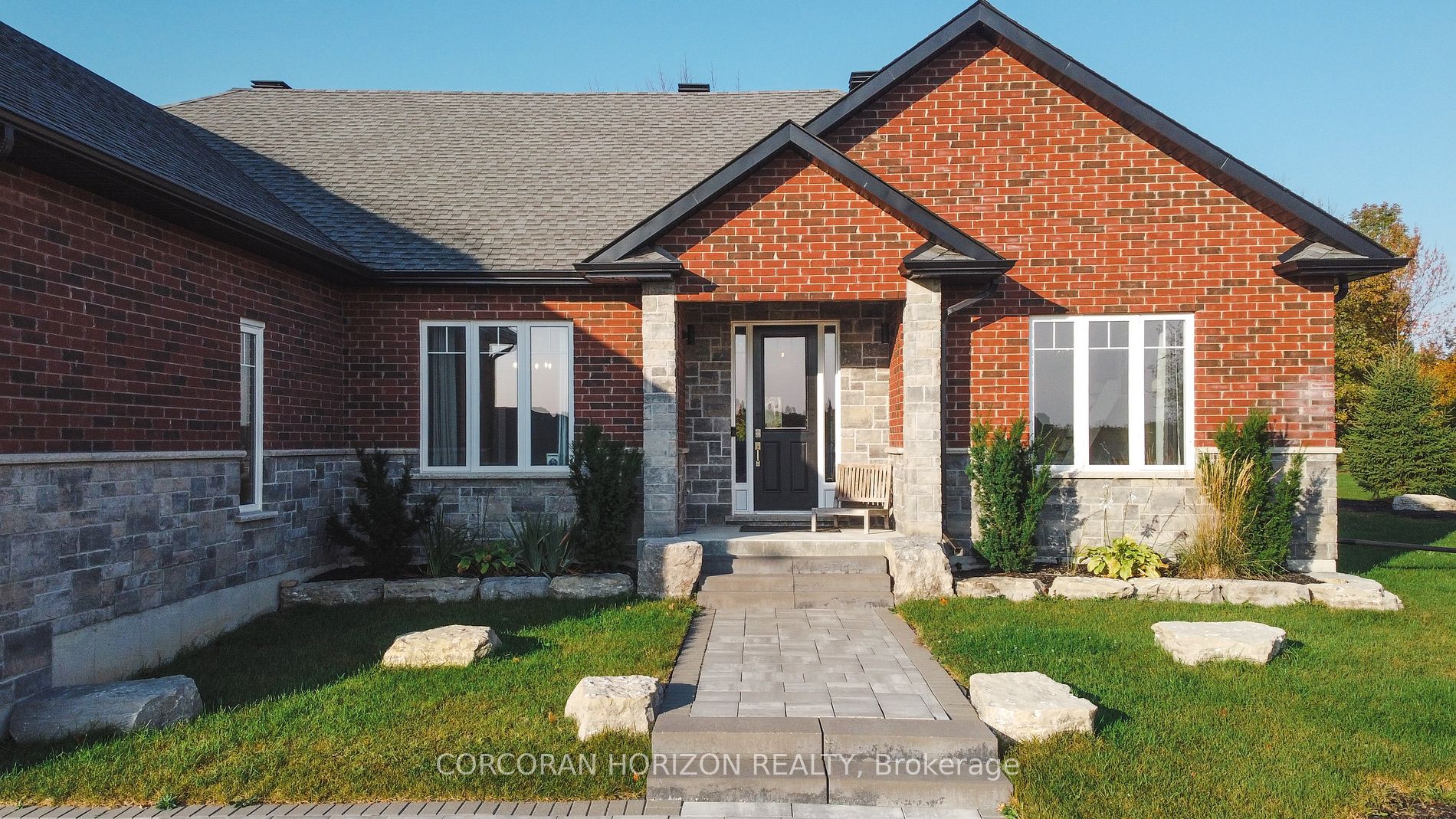 12 Reids Rdge, Oro-Medonte, Ontario, Moonstone