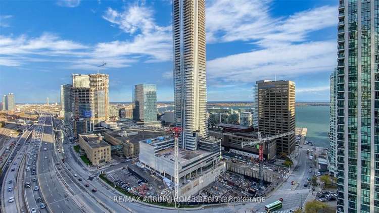 18 Yonge St, Toronto, Ontario, Waterfront Communities C1