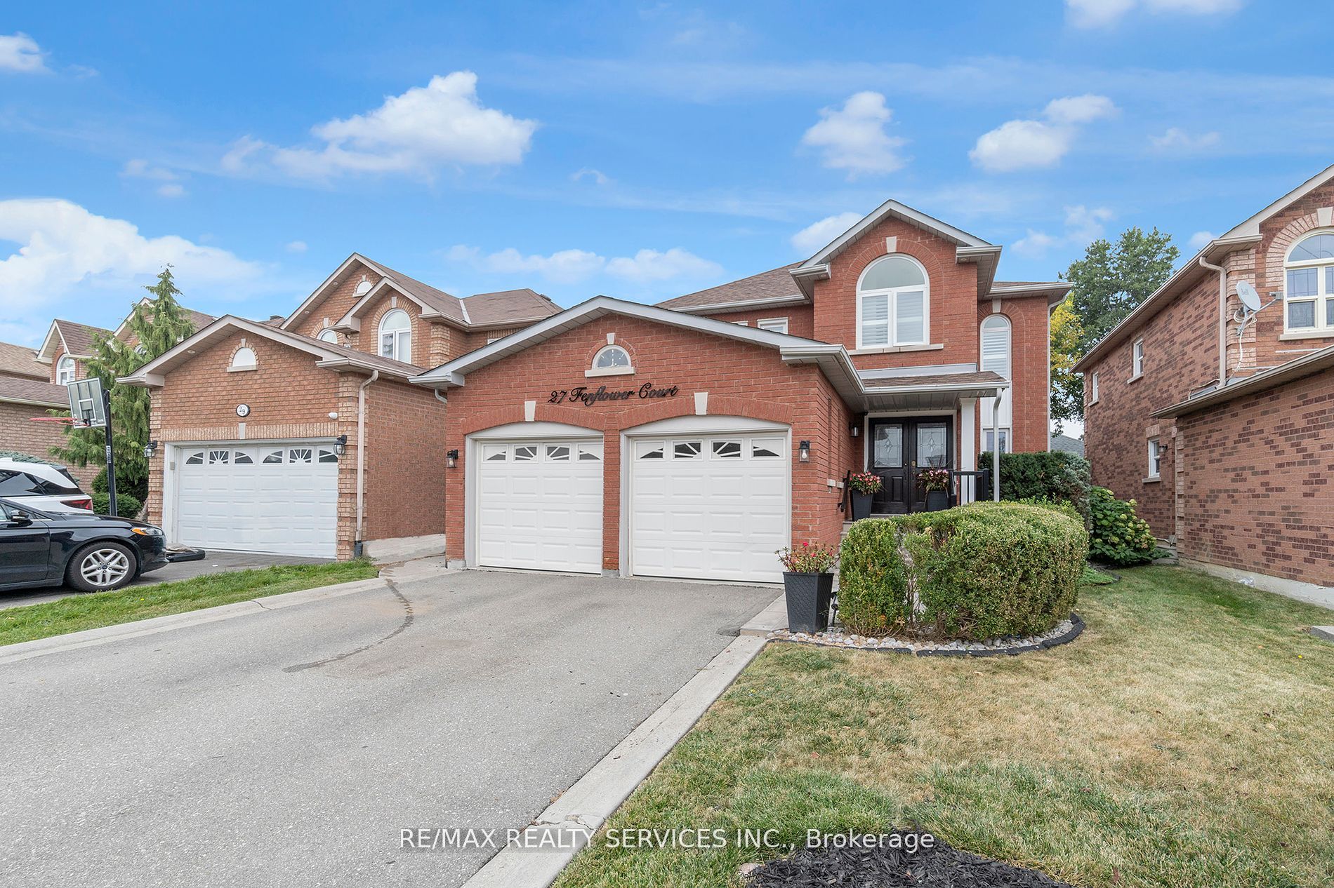 27 Fenflower Crt, Brampton, Ontario, Snelgrove