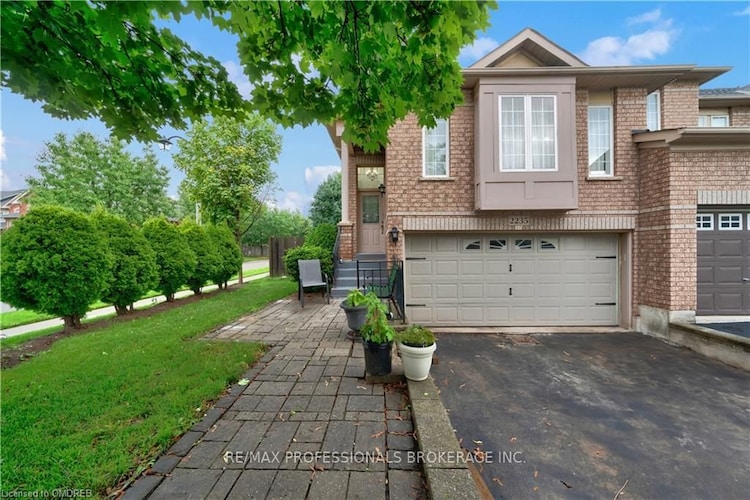 2235 HUMMINGBIRD Way, Oakville, Ontario, 1022 - WT West Oak Trails