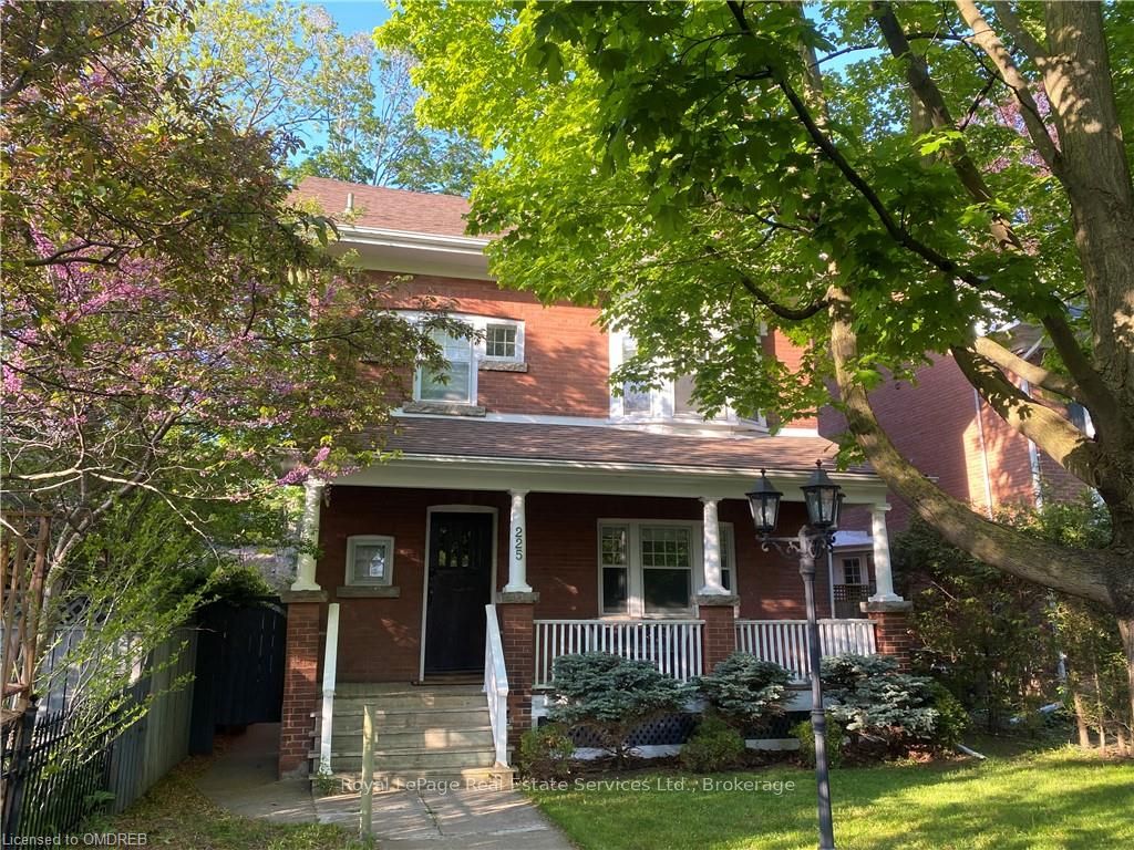 225 TRAFALGAR Rd, Oakville, Ontario, Old Oakville