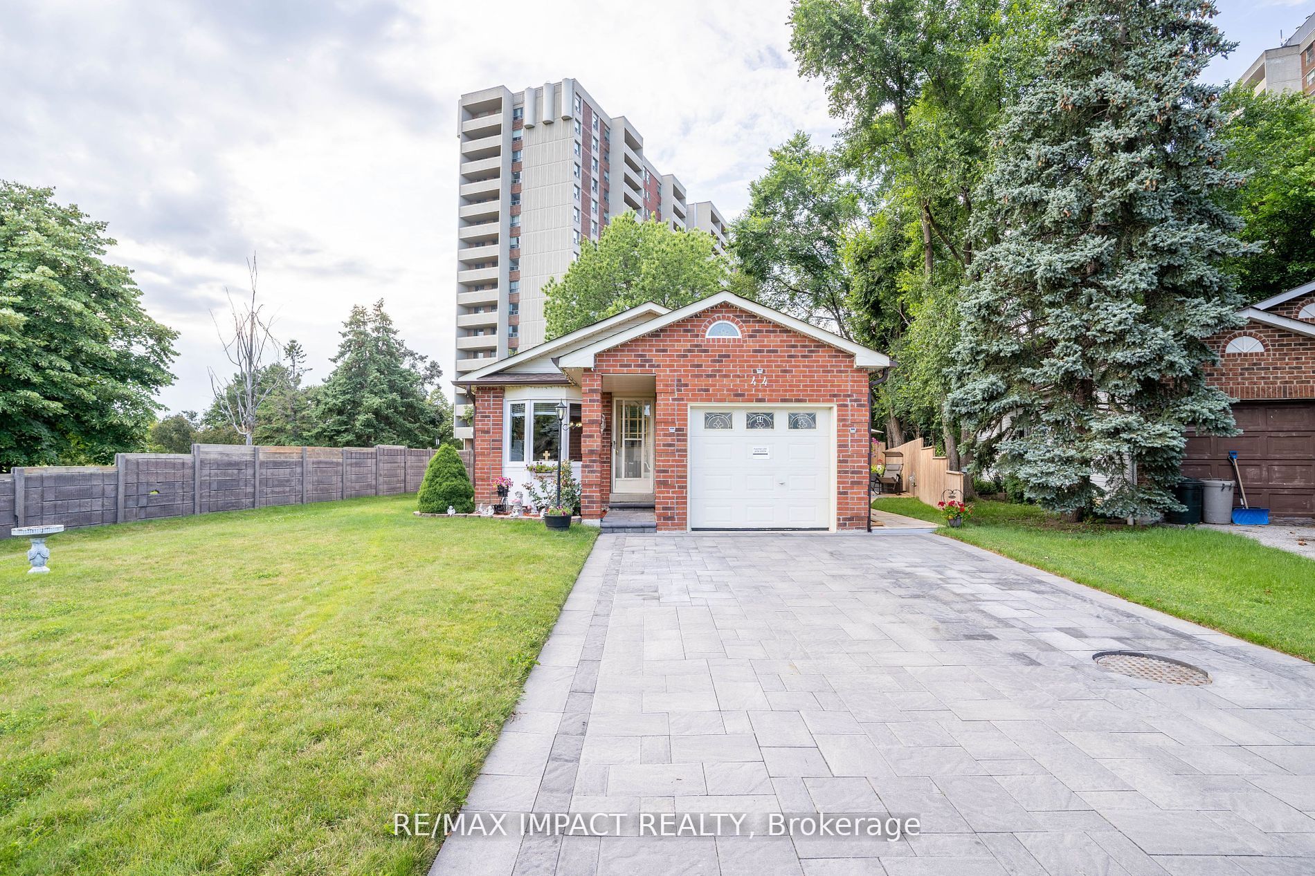 44 Plumridge Crt, Ajax, Ontario, South East