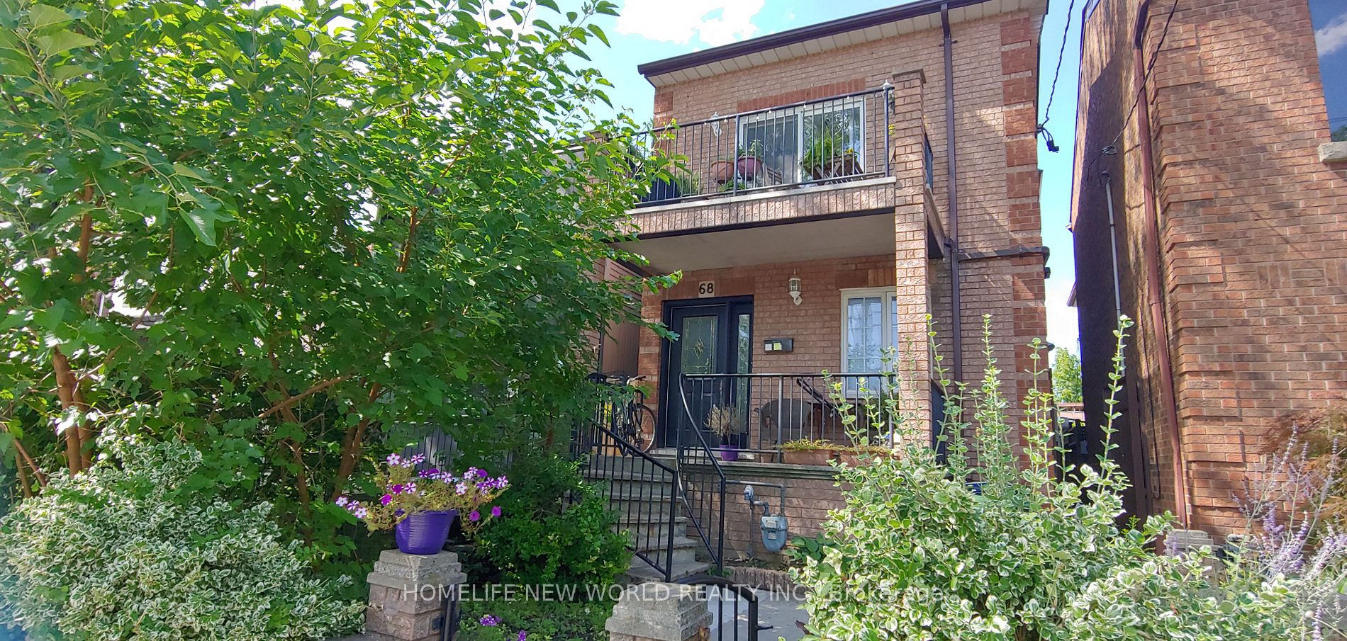 68 Garnet Ave, Toronto, Ontario, Dovercourt-Wallace Emerson-Junction