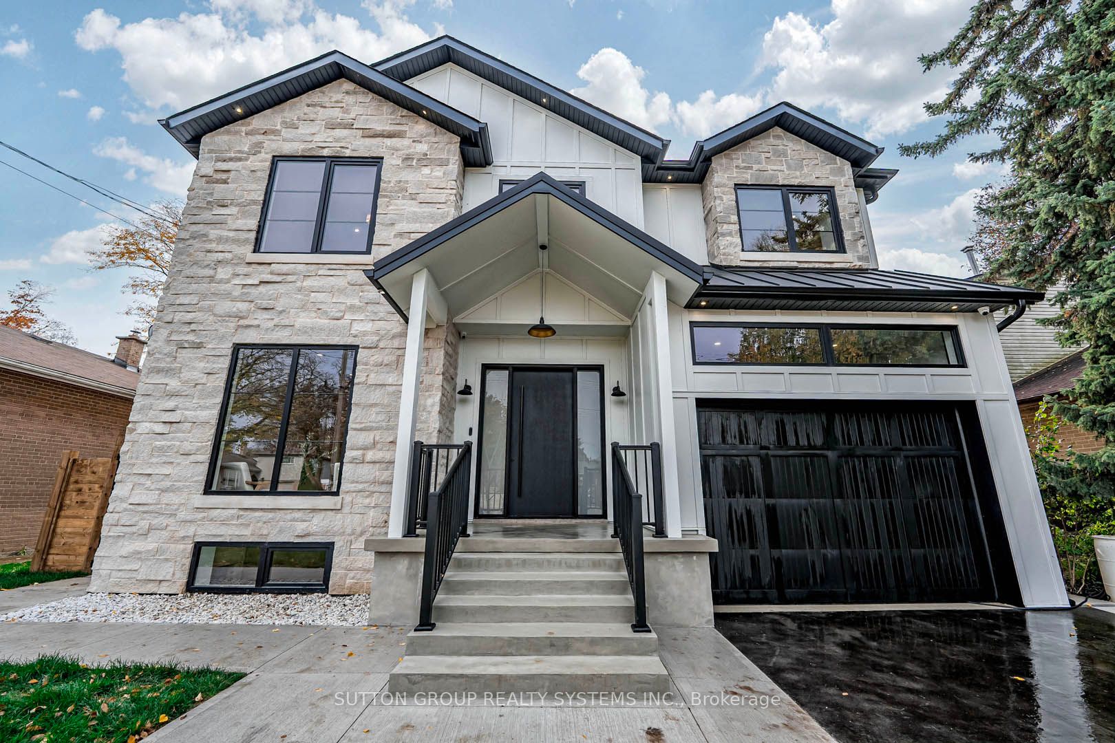 43 Millburn Dr, Toronto, Ontario, Eringate-Centennial-West Deane