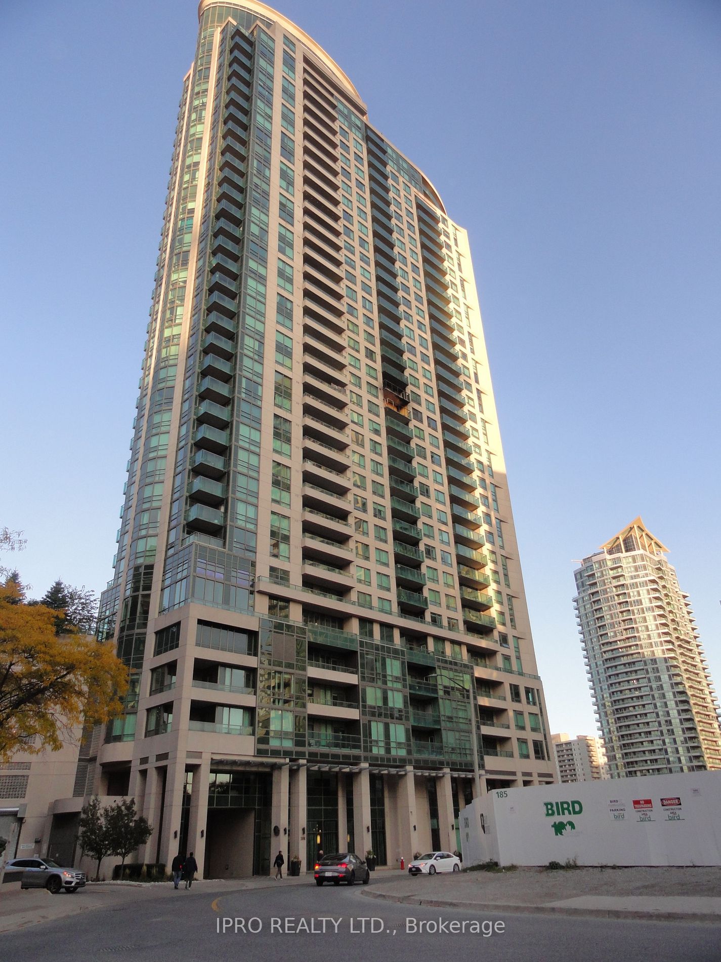 208 Enfield Pl, Mississauga, Ontario, City Centre