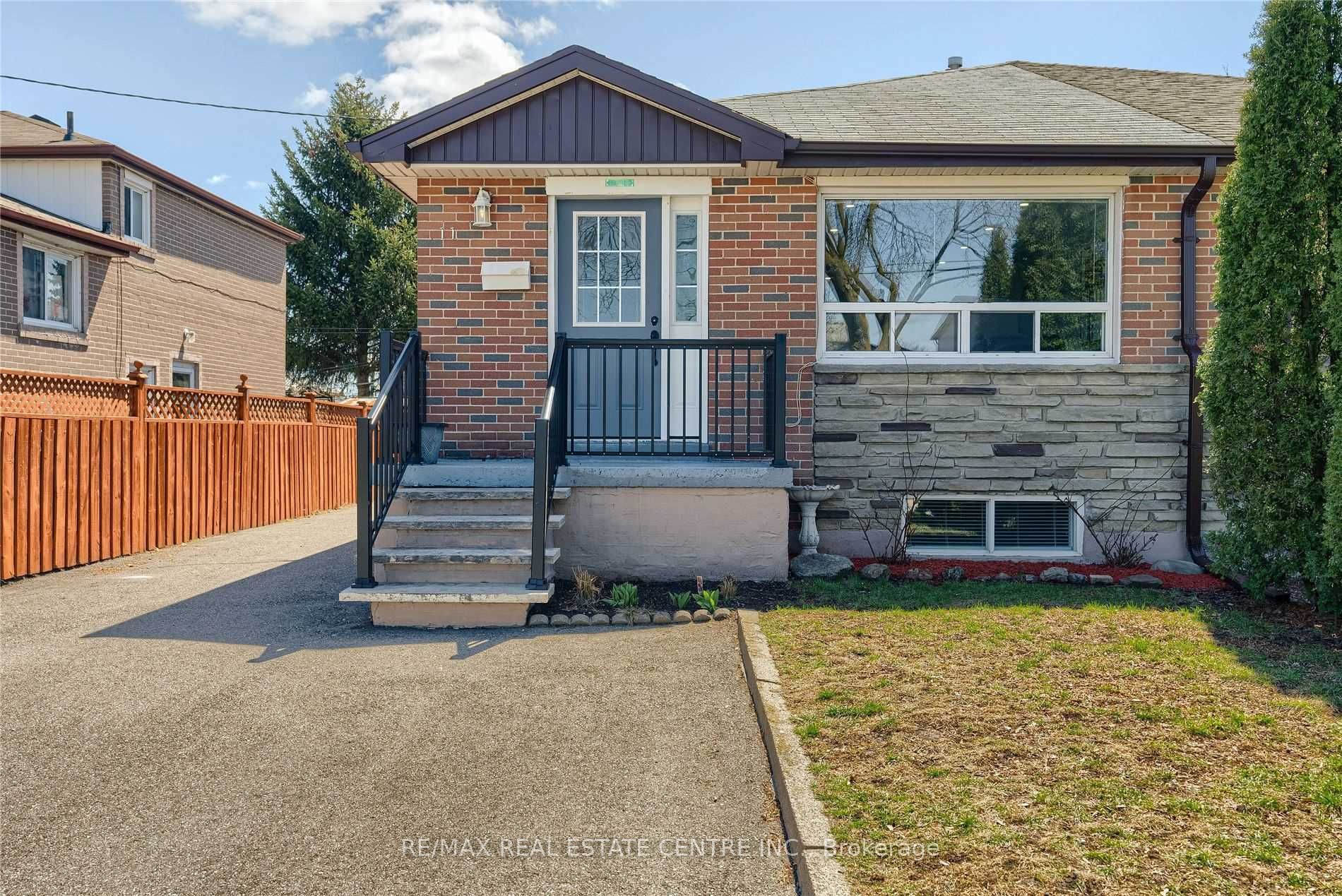 11 Garfield Cres, Brampton, Ontario, Brampton North