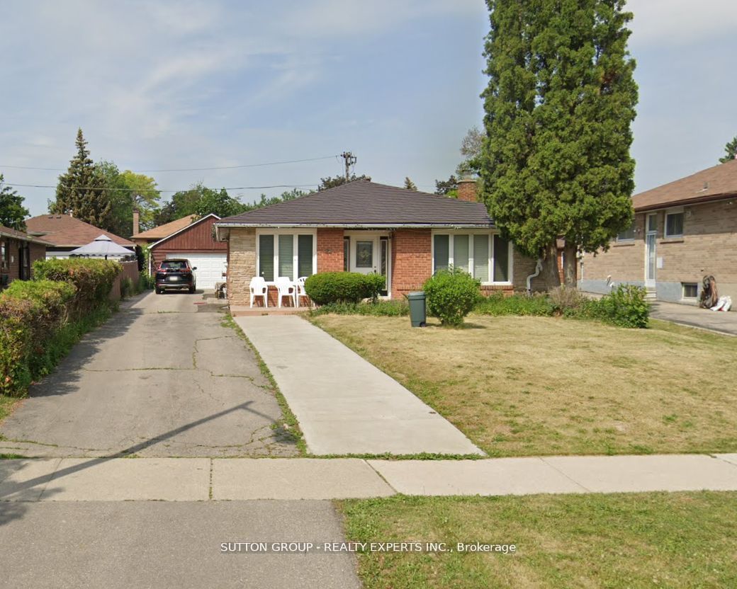 92 Silverstone Dr, Toronto, Ontario