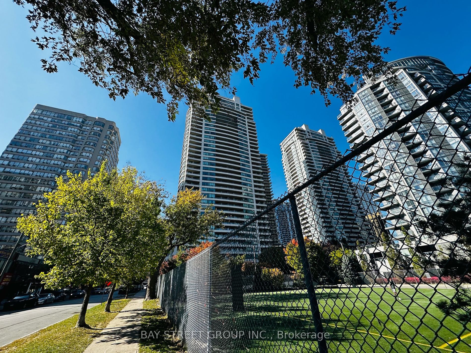 18 Spring Garden Ave, Toronto, Ontario, Willowdale East