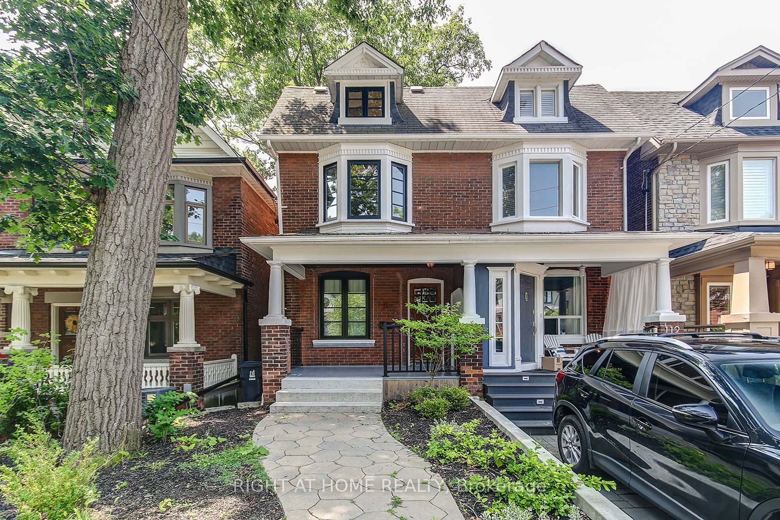 110 Scarborough Rd, Toronto, Ontario, The Beaches