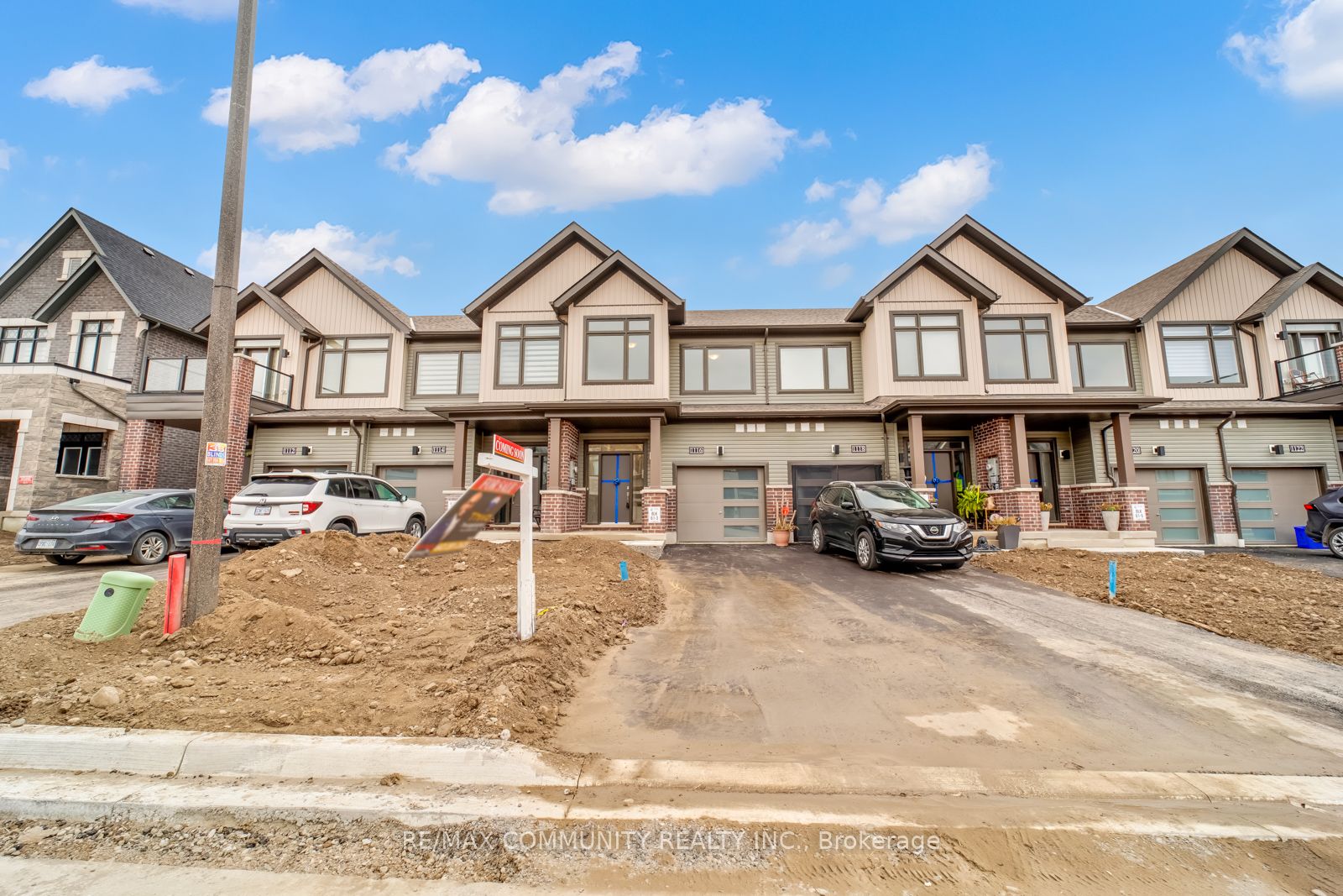 1116 Thompson Dr, Oshawa, Ontario, Kedron