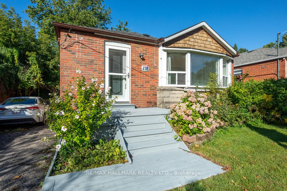 18 Anneke Rd, Toronto, Ontario, Birchcliffe-Cliffside