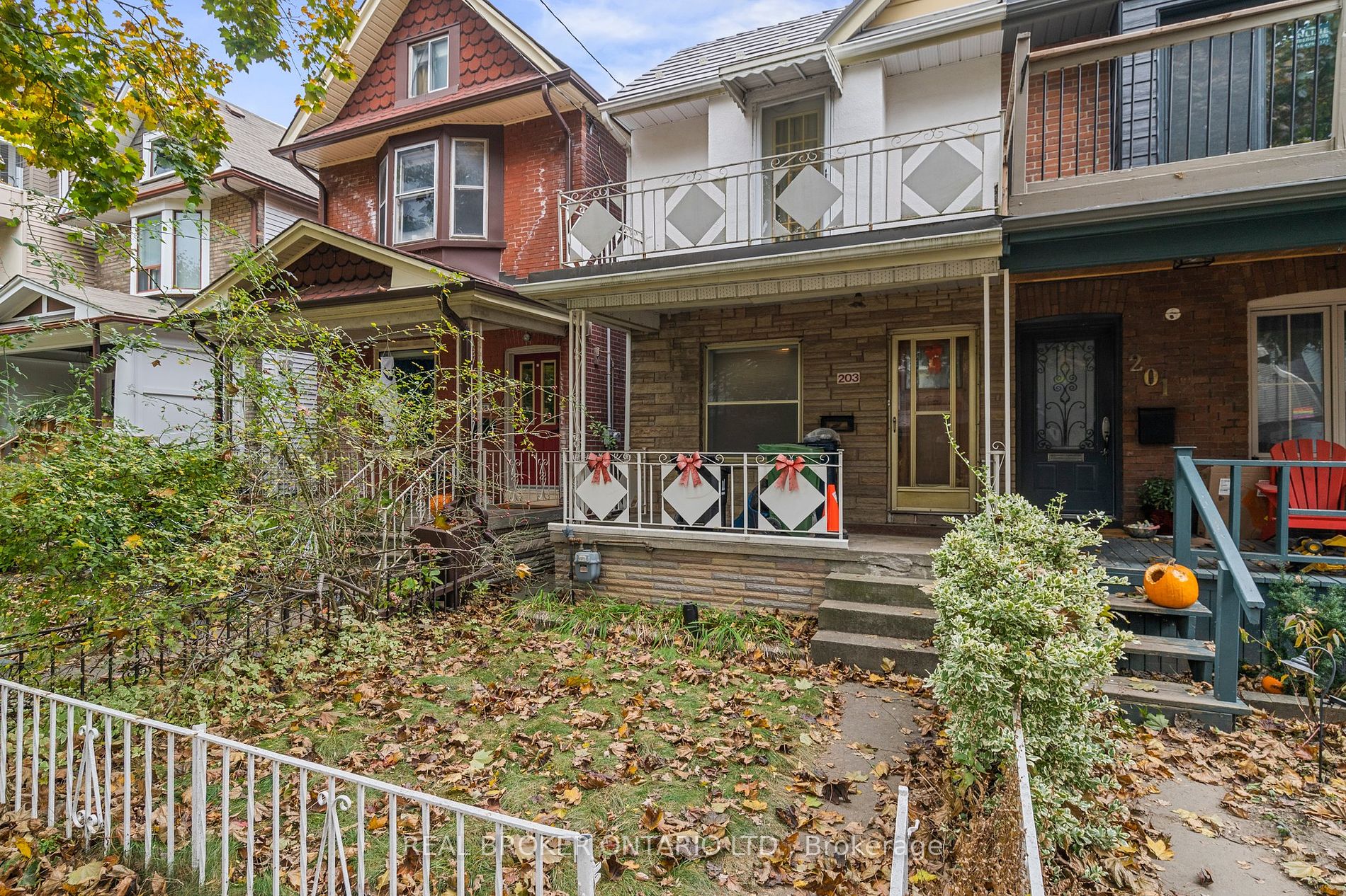 203 Parkmount Rd, Toronto, Ontario, Greenwood-Coxwell