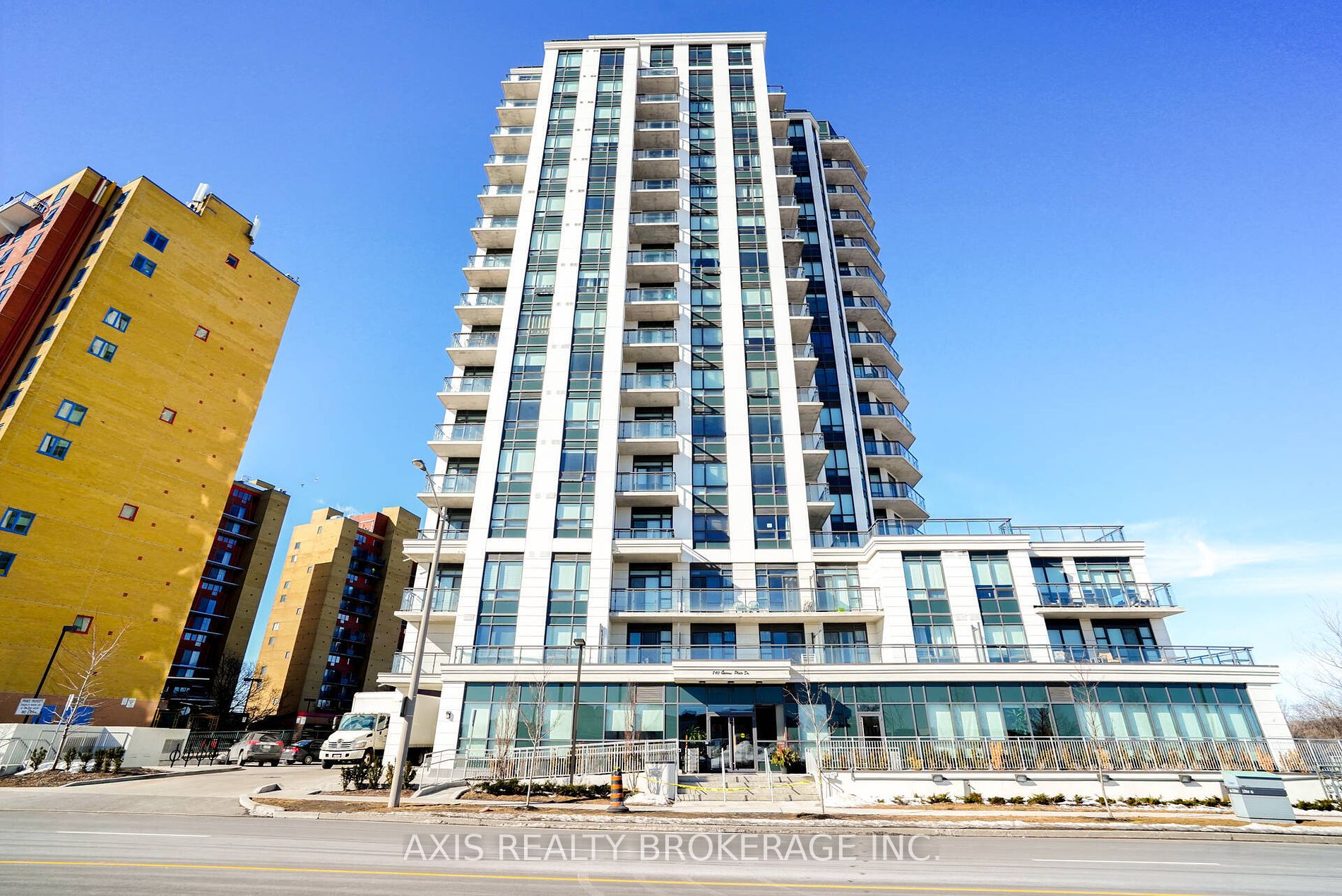 840 Queens Plate Dr N, Toronto, Ontario, West Humber-Clairville