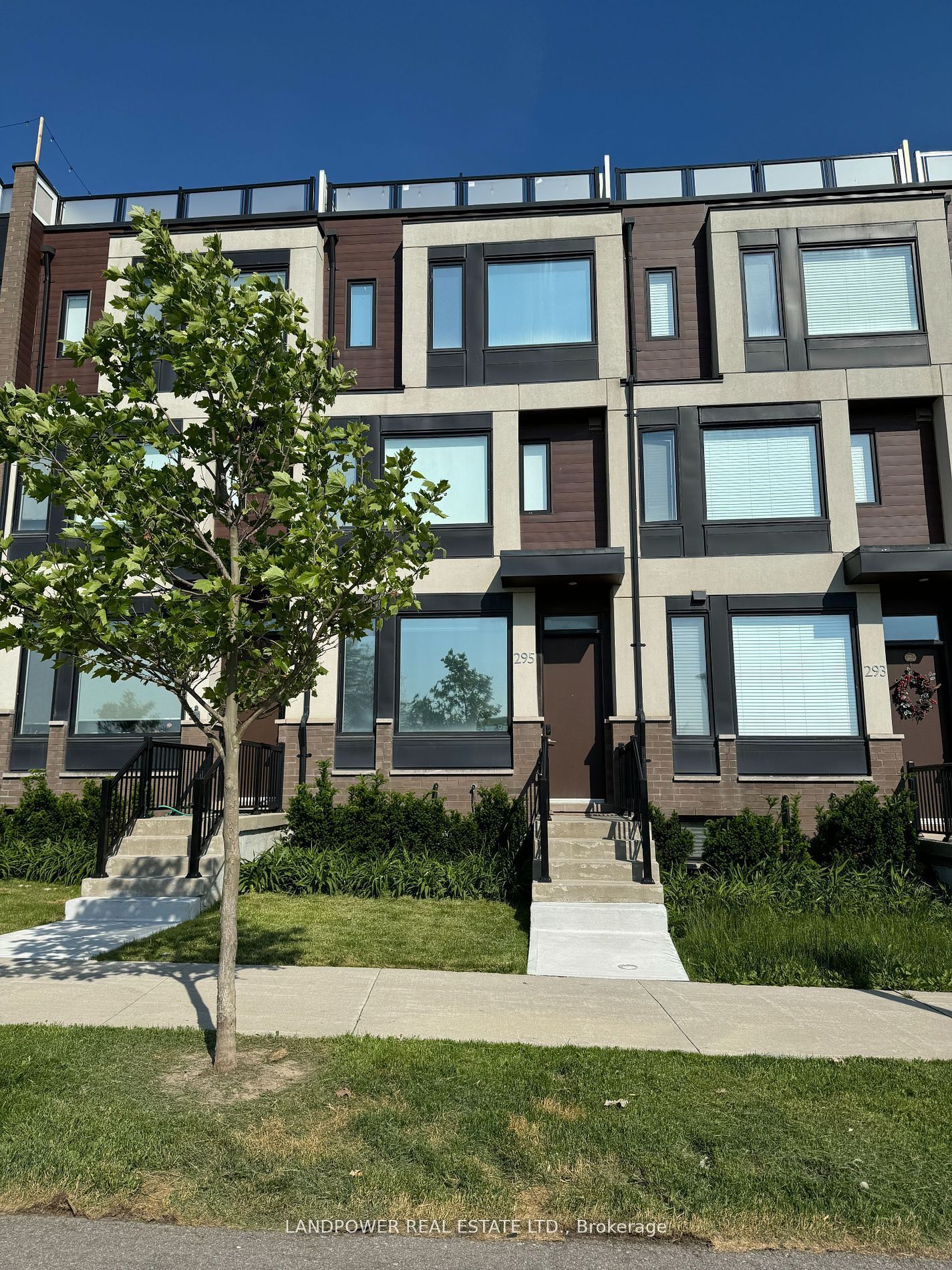 295 Downsview Park Blvd, Toronto, Ontario, Downsview-Roding-CFB