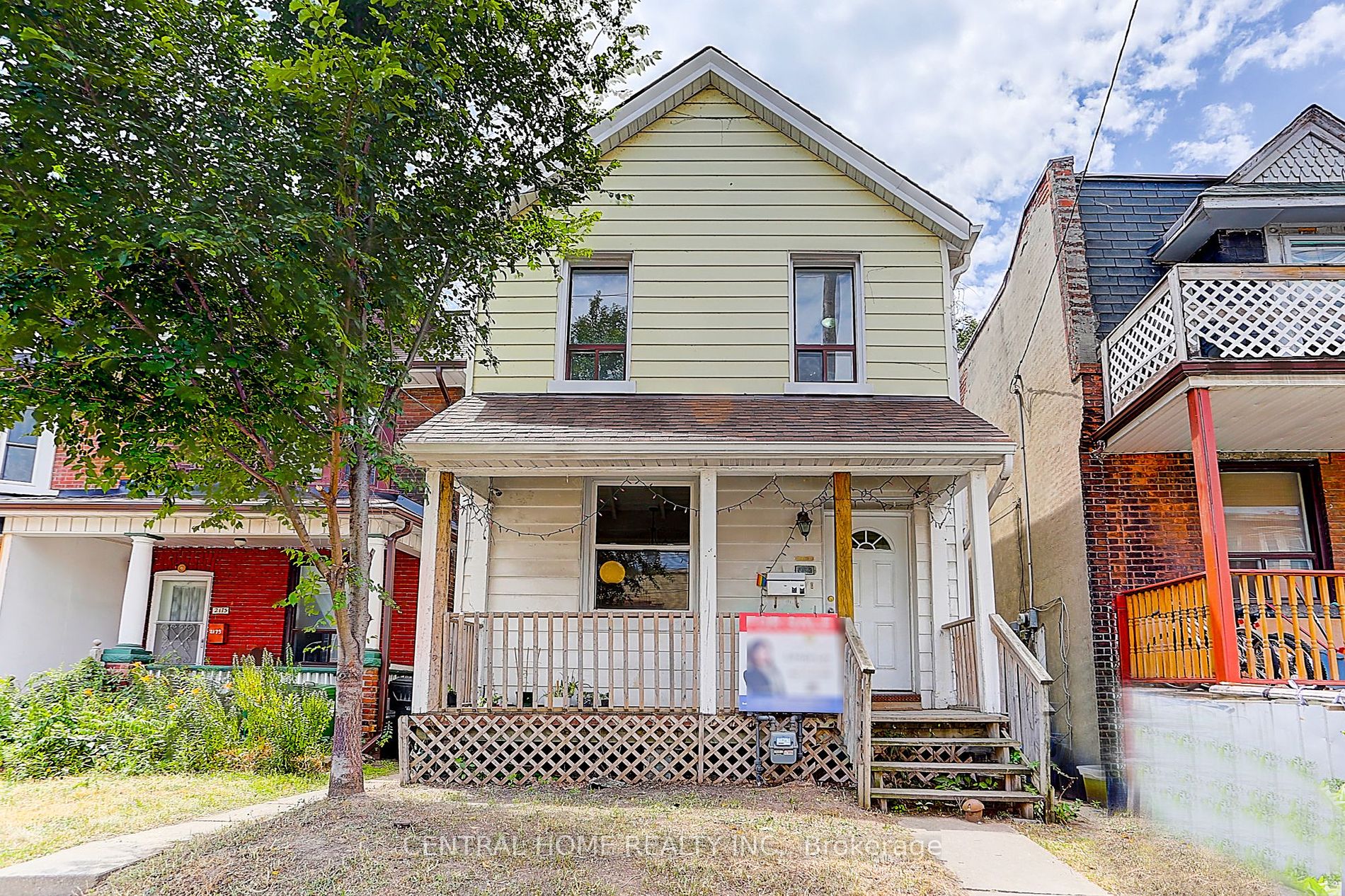 2179 Dundas St W, Toronto, Ontario, Roncesvalles