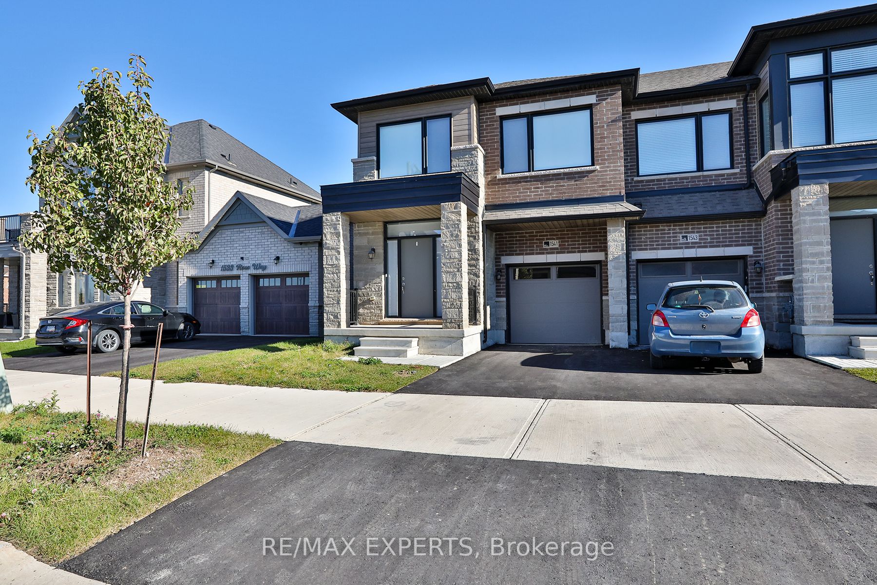 1541 Rose Way, Milton, Ontario, Cobban