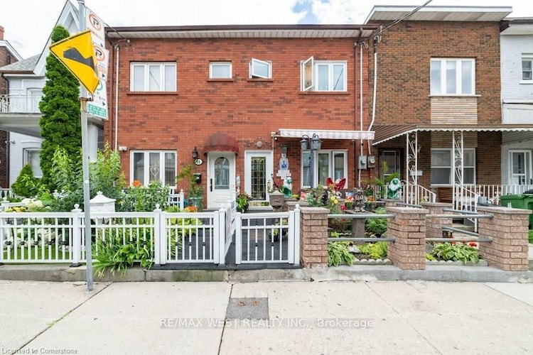 13 Rolyat St, Toronto, Ontario, Trinity-Bellwoods