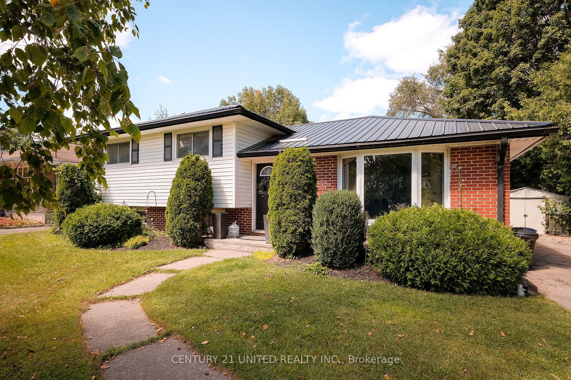 241 Woodward Ave, Smith-Ennismore-Lakefield, Ontario, Rural Smith-Ennismore-Lakefield