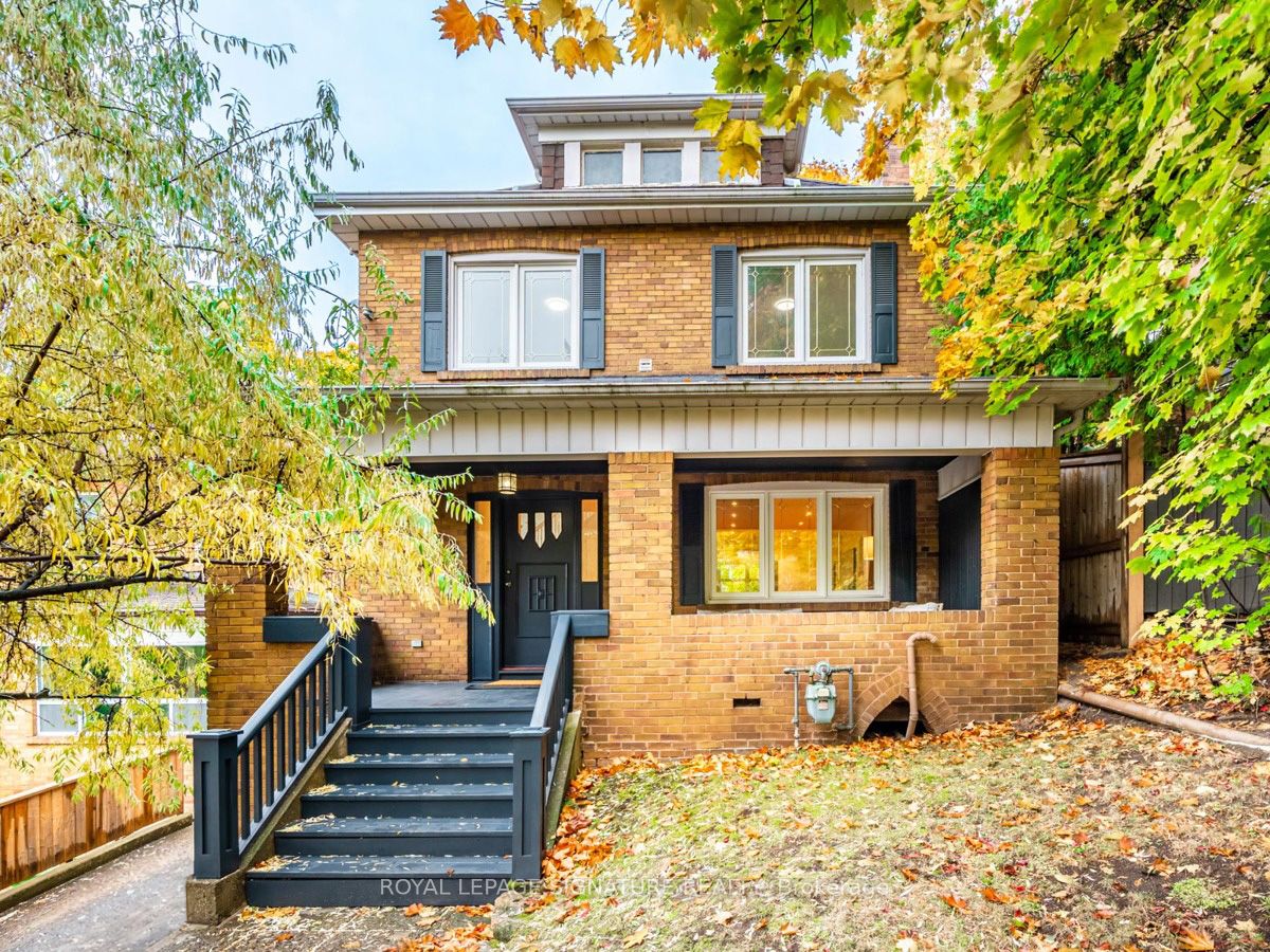 3 Biggar Ave, Toronto, Ontario, Wychwood