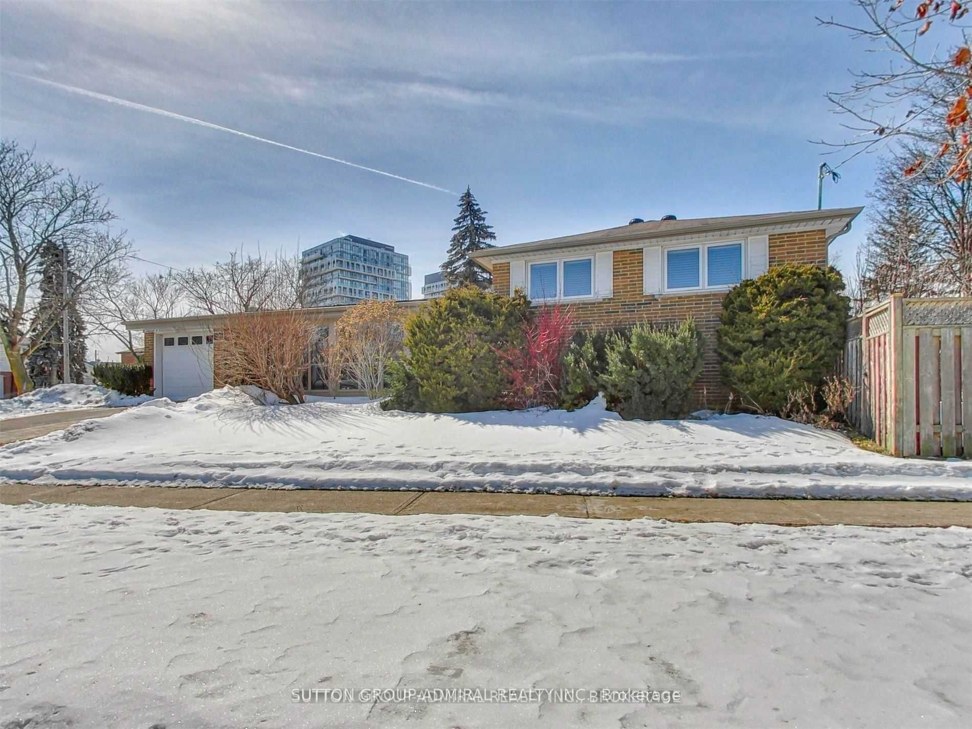 28 Kingslake Rd, Toronto, Ontario, Don Valley Village