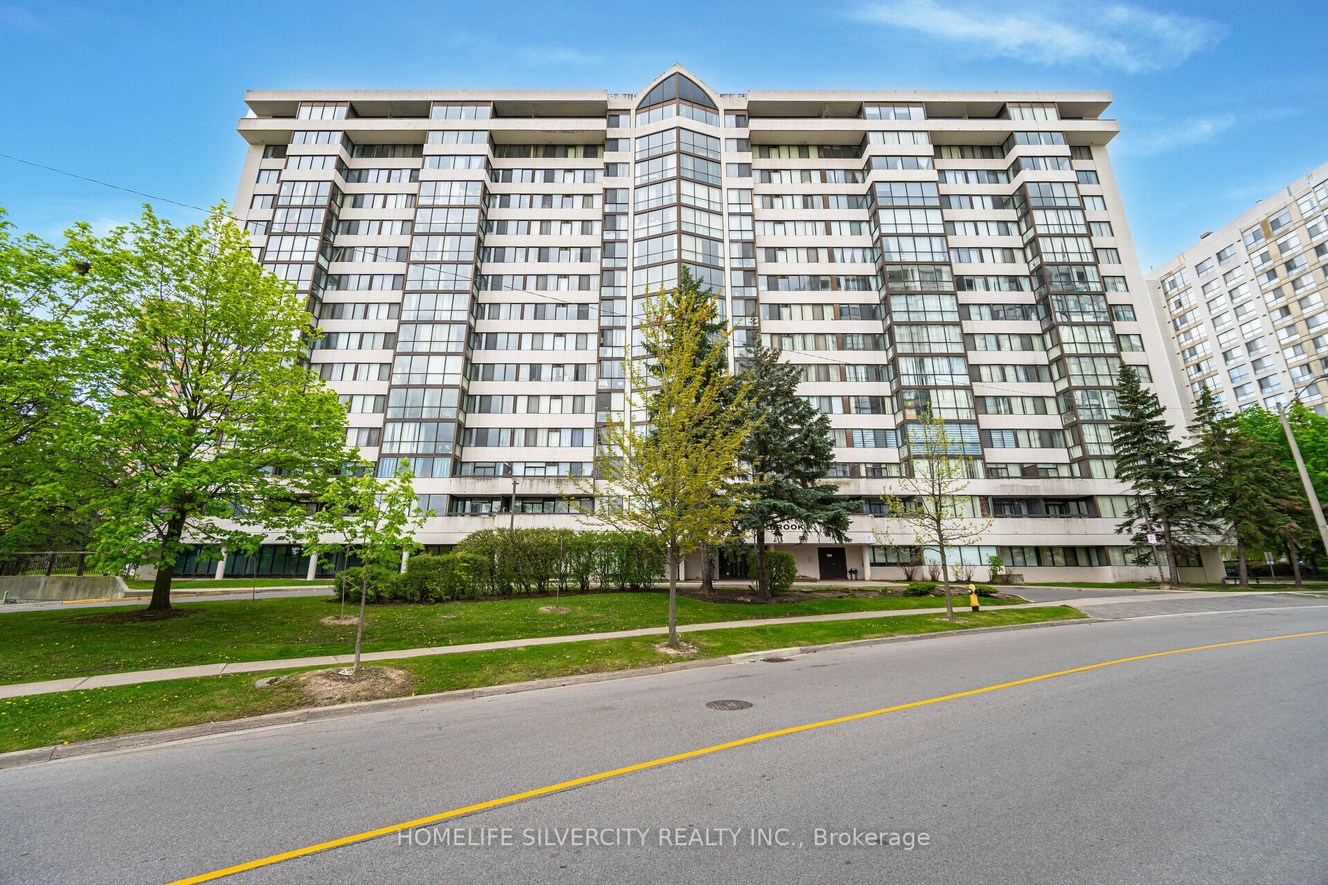 21 Markbrook Lane, Toronto, Ontario, Mount Olive-Silverstone-Jamestown