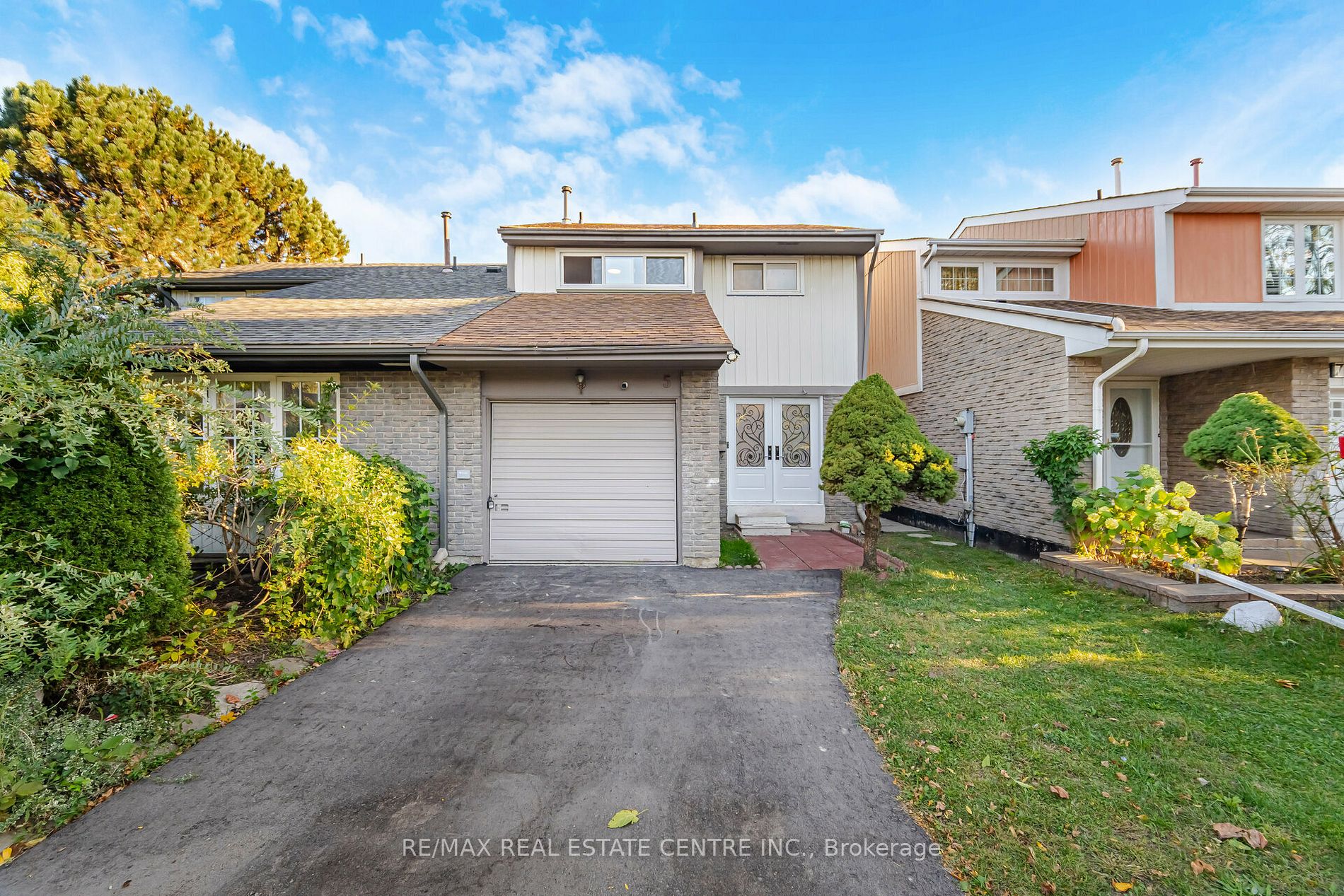 5 Wray Crt, Toronto, Ontario, Mount Olive-Silverstone-Jamestown