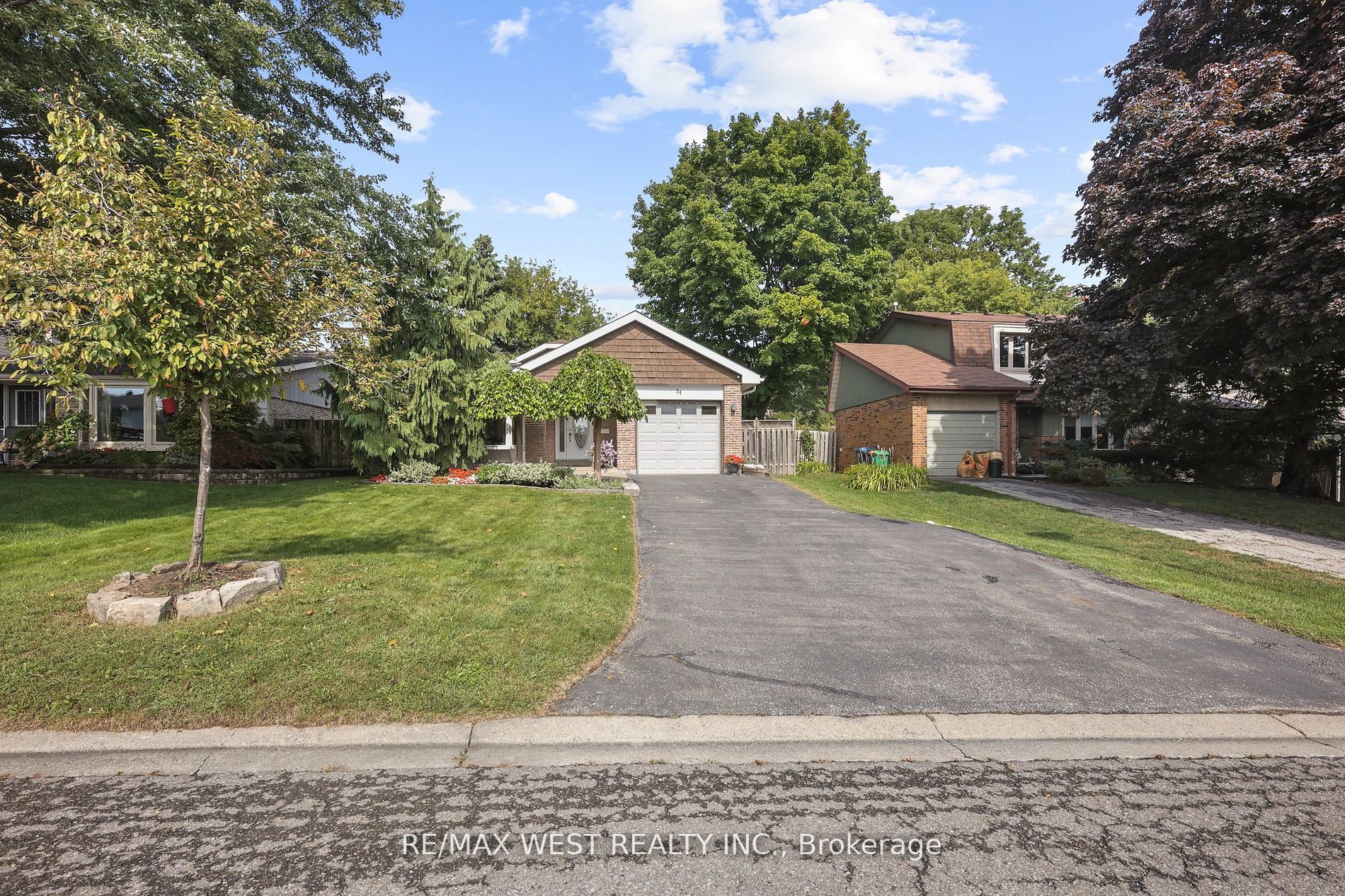 34 Lorraine Cres, Brampton, Ontario, Westgate