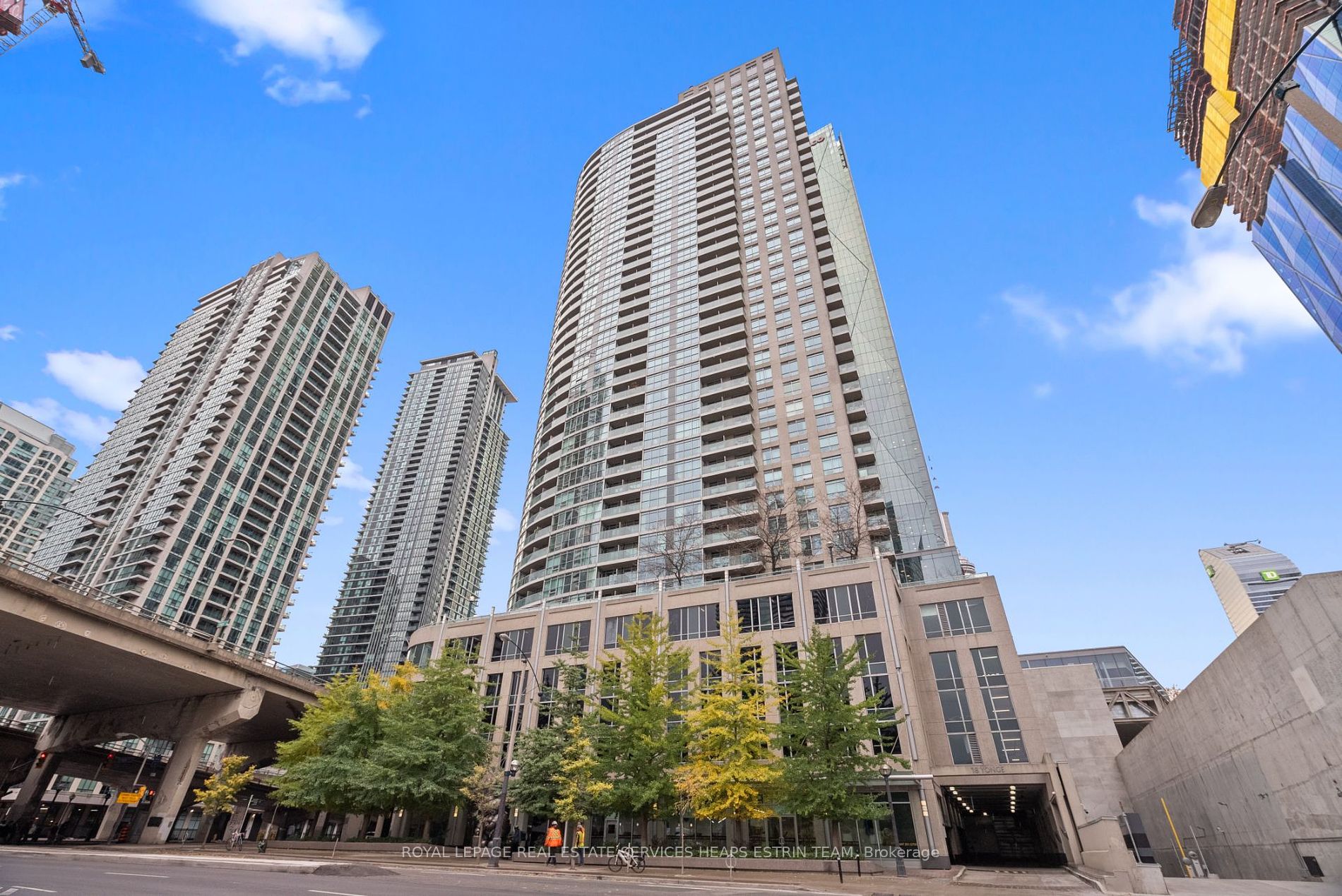 18 Yonge St, Toronto, Ontario, Waterfront Communities C1