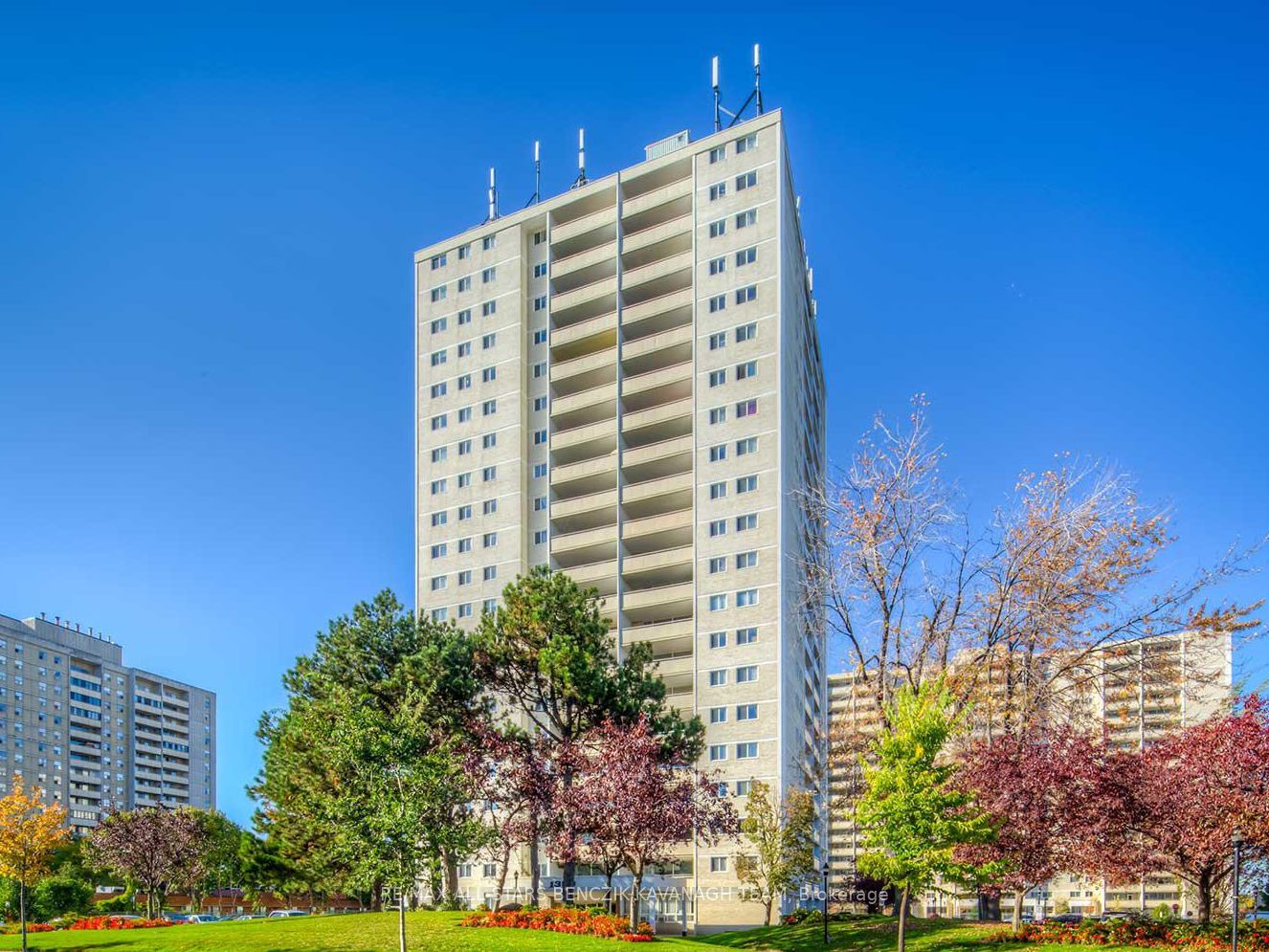 1350 York Mills Rd, Toronto, Ontario, Parkwoods-Donalda