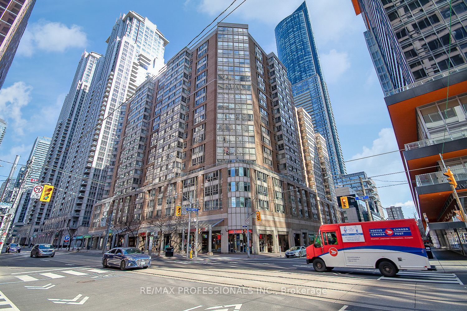 717 Bay St, Toronto, Ontario, Bay Street Corridor