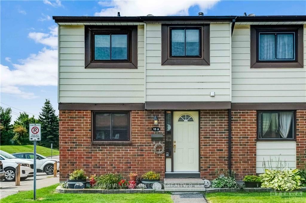 15 FOXHILL Way, Barrhaven, Ontario, 7702 - Barrhaven - Knollsbrook