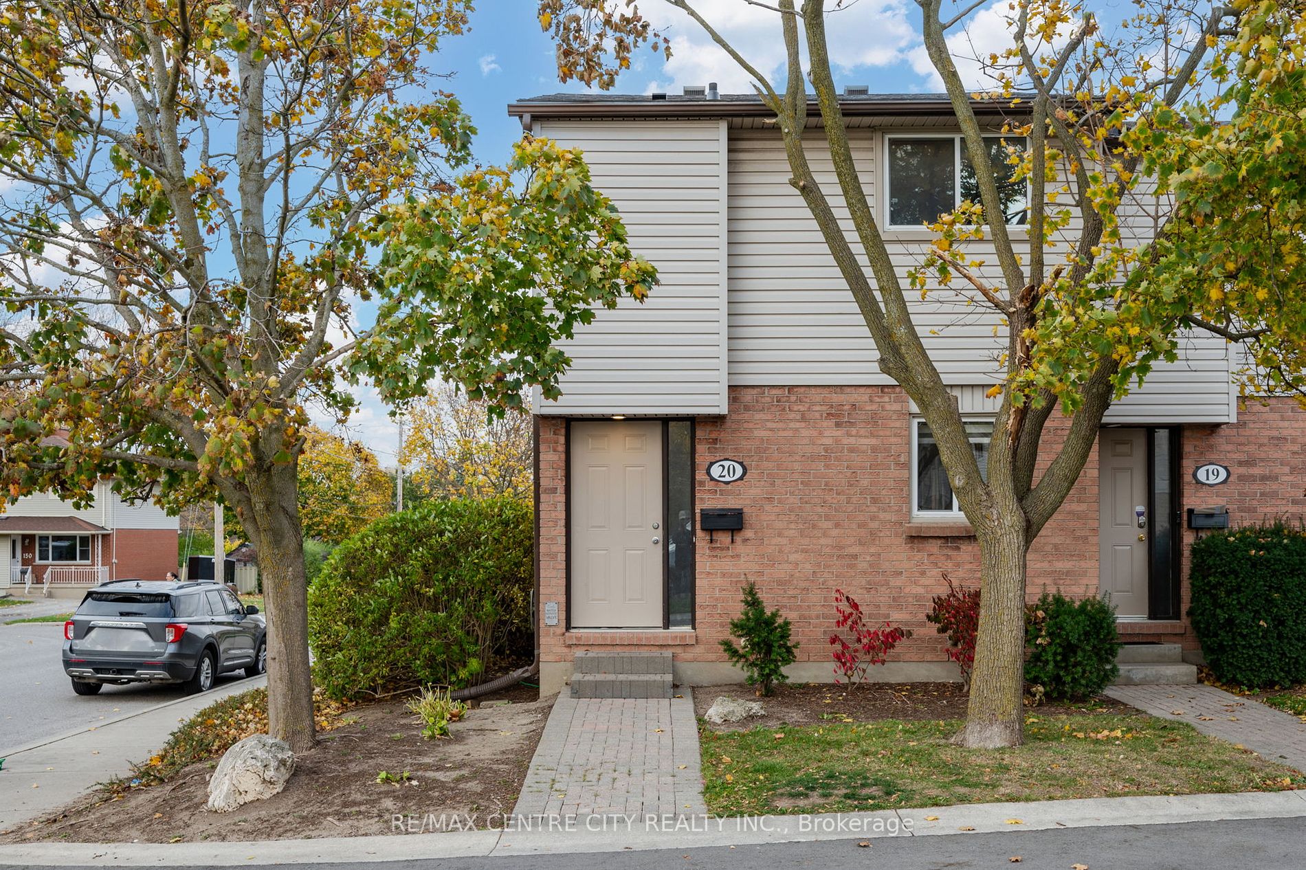 215 Commissioners Rd W, London, Ontario, South D