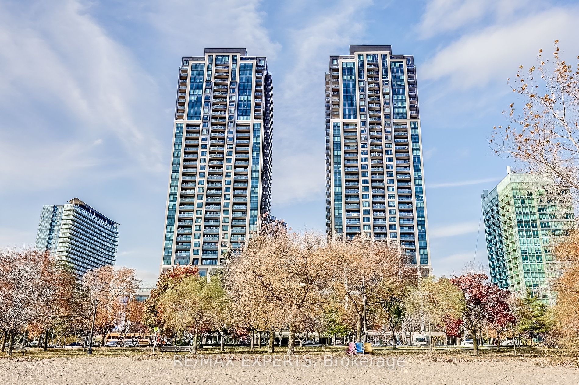 1928 Lakeshore Blvd W, Toronto, Ontario, South Parkdale