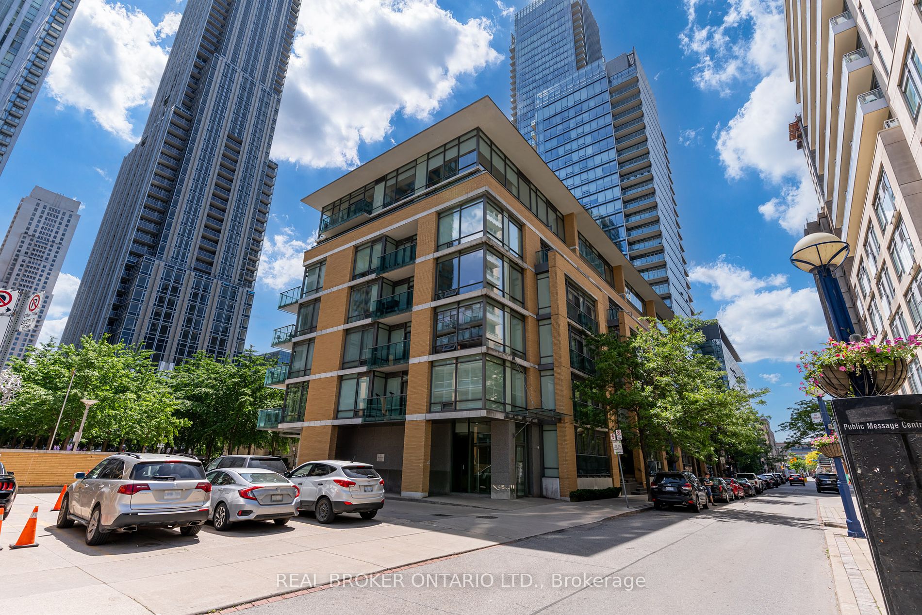 21 Scollard St, Toronto, Ontario, Annex