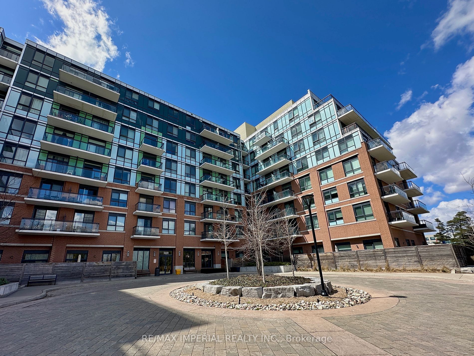 11611 Yonge St, Richmond Hill, Ontario, Jefferson