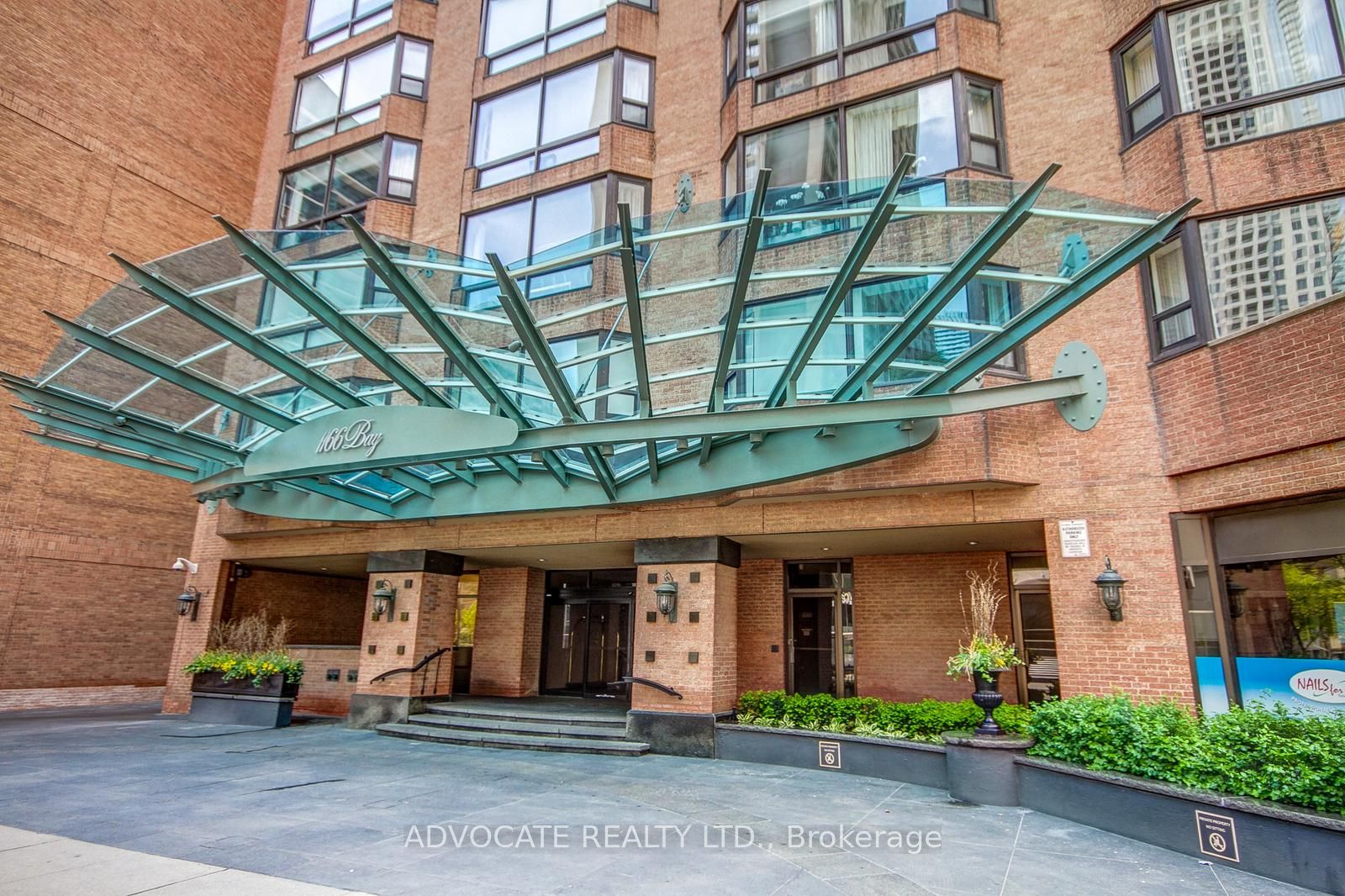 1166 Bay St, Toronto, Ontario, Bay Street Corridor