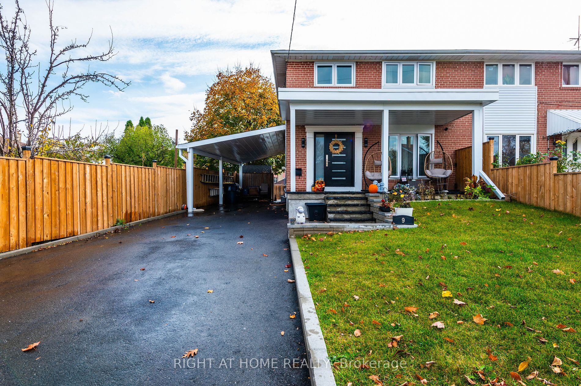 9 Franson Cres, Toronto, Ontario, Humbermede