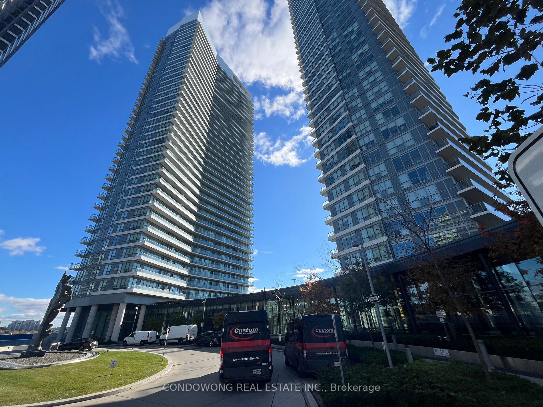 117 McMahon Dr, Toronto, Ontario, Bayview Village