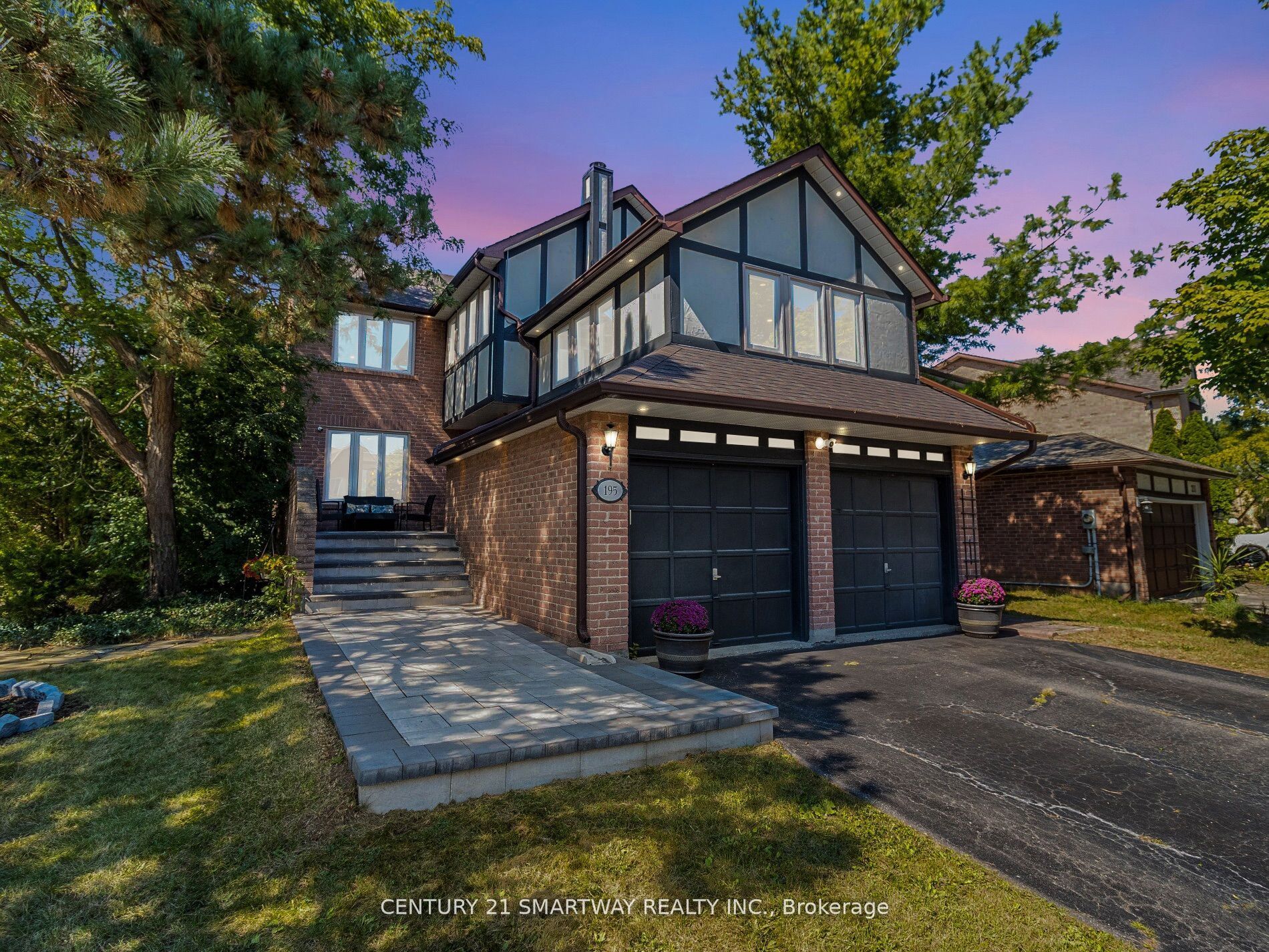 195 Romain Cres, Oakville, Ontario, College Park