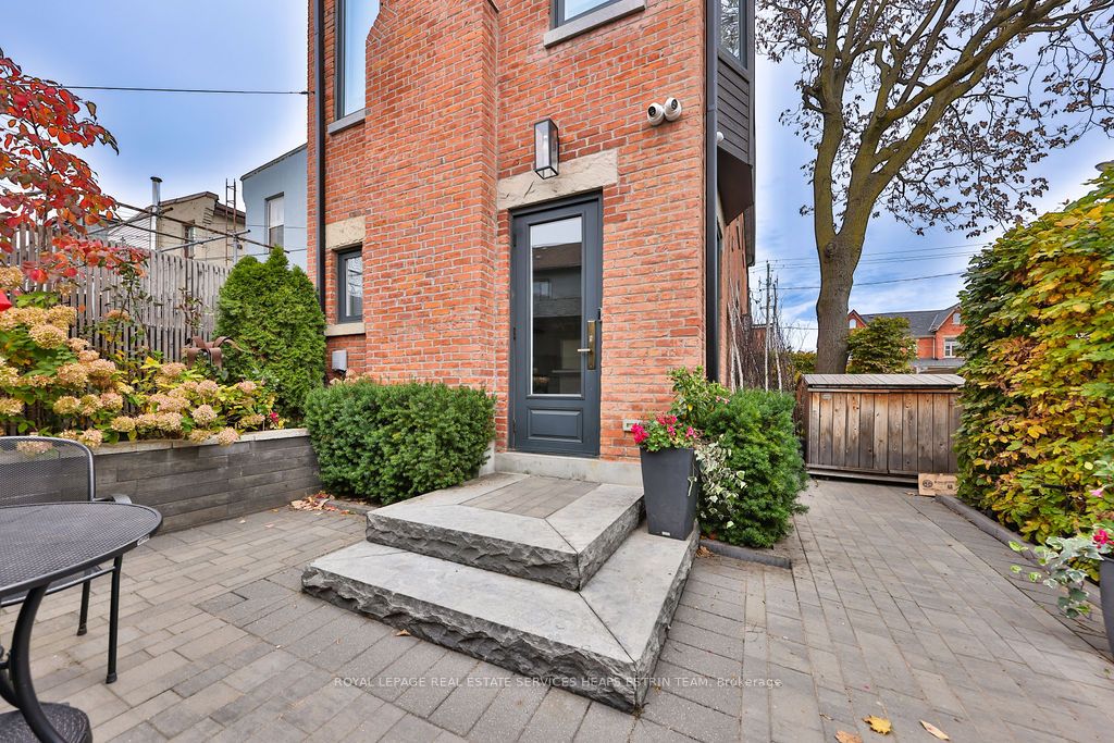 234 Brock Ave, Toronto, Ontario, Little Portugal