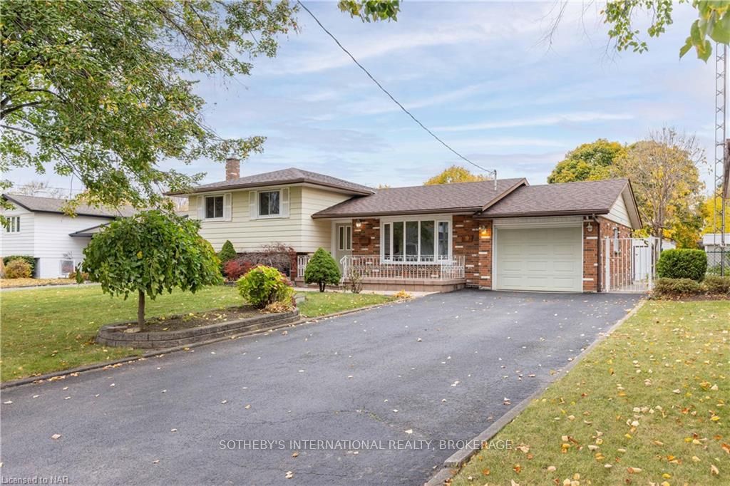 9 LOCKWOOD Dr, St. Catharines, Ontario, 444 - Carlton/Bunting