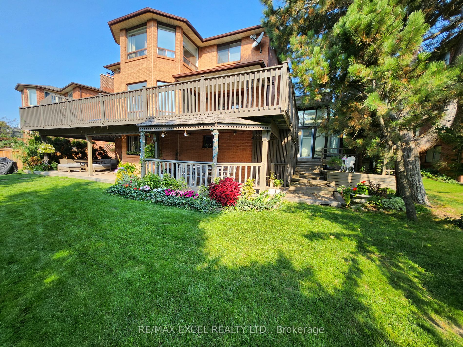 25 Tannery Crt, Richmond Hill, Ontario, Mill Pond