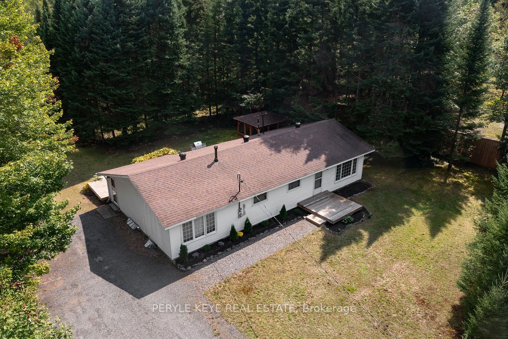 1098 Lawrence Pit Rd, Muskoka Lakes, Ontario, 