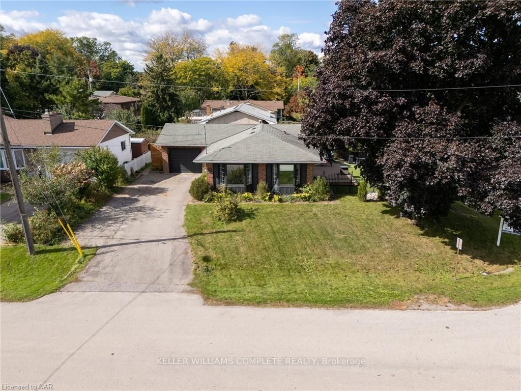 2 BRENTWOOD Rd, Grimsby, Ontario, 541 - Grimsby West